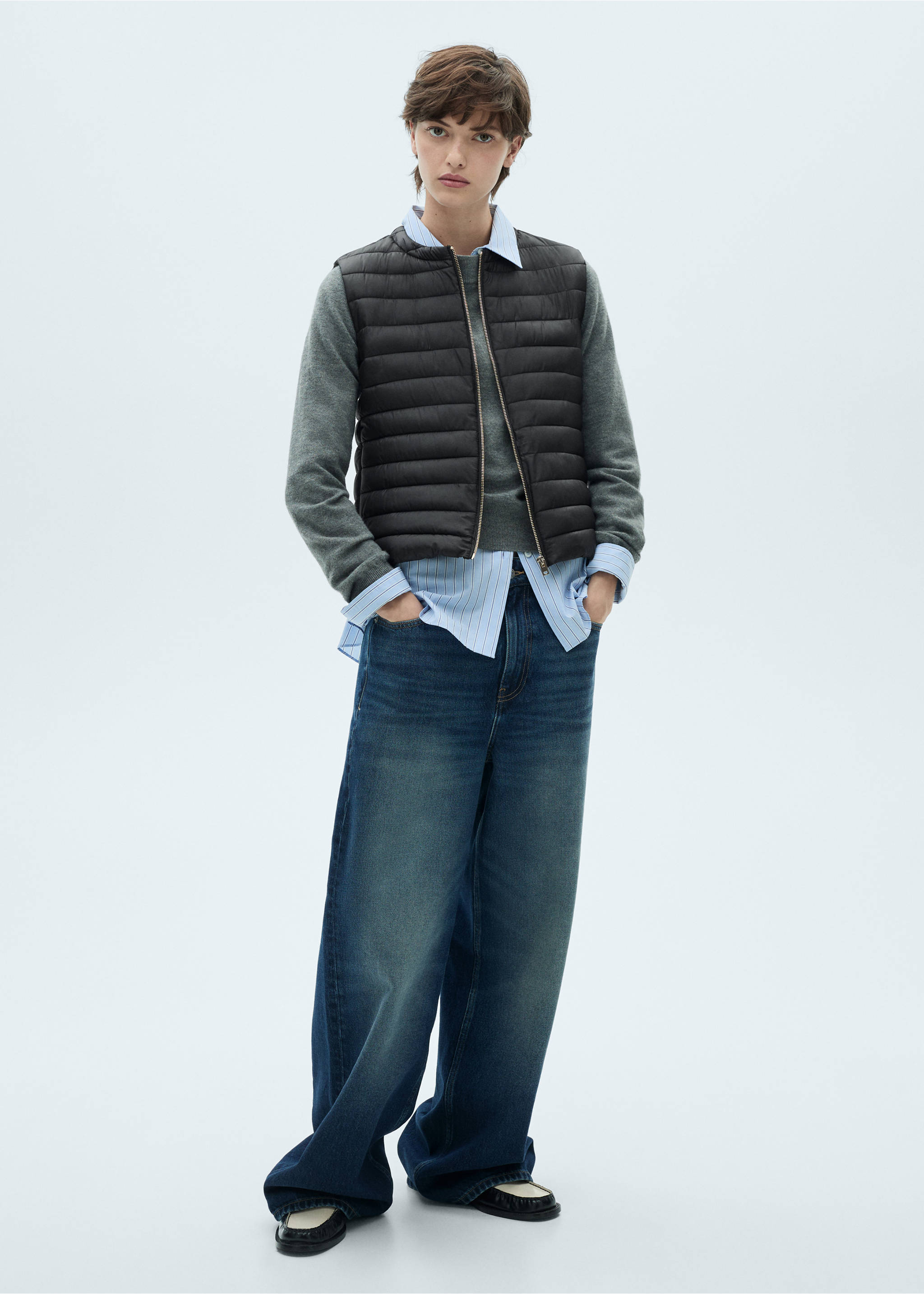 Quilted gilet - General plane, Black. Ref: 87040346-00.