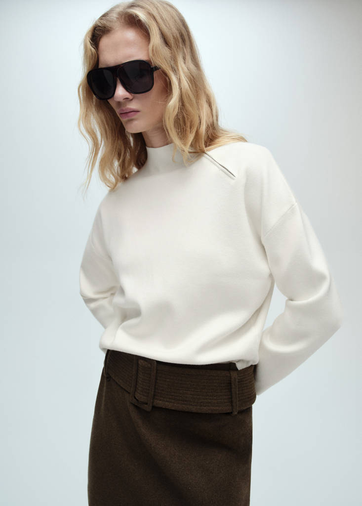 Perkins-neck sweater with zip — Ecru