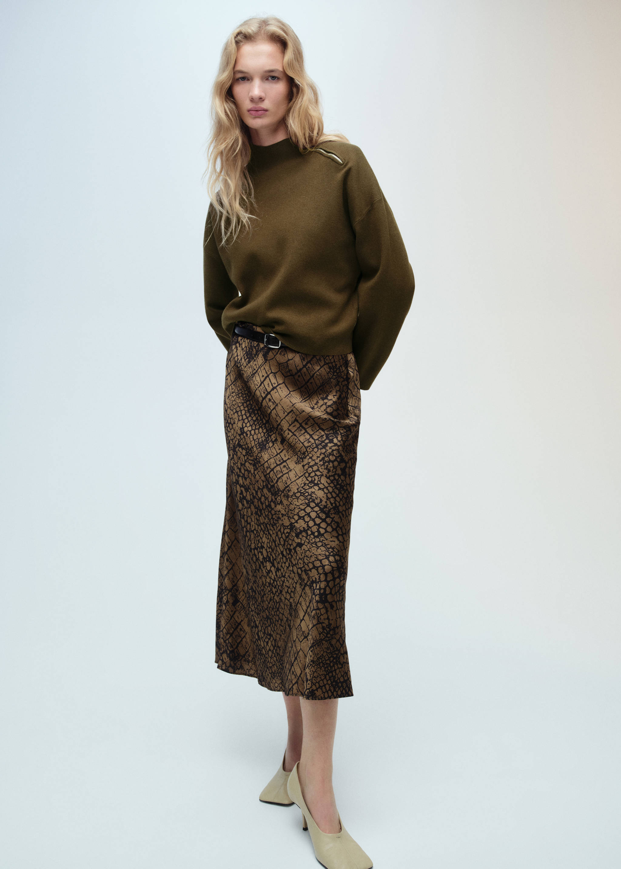 Perkins-neck sweater with zip - General plane