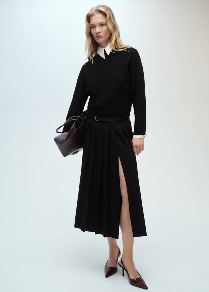 Perkins-neck sweater with zip — Black