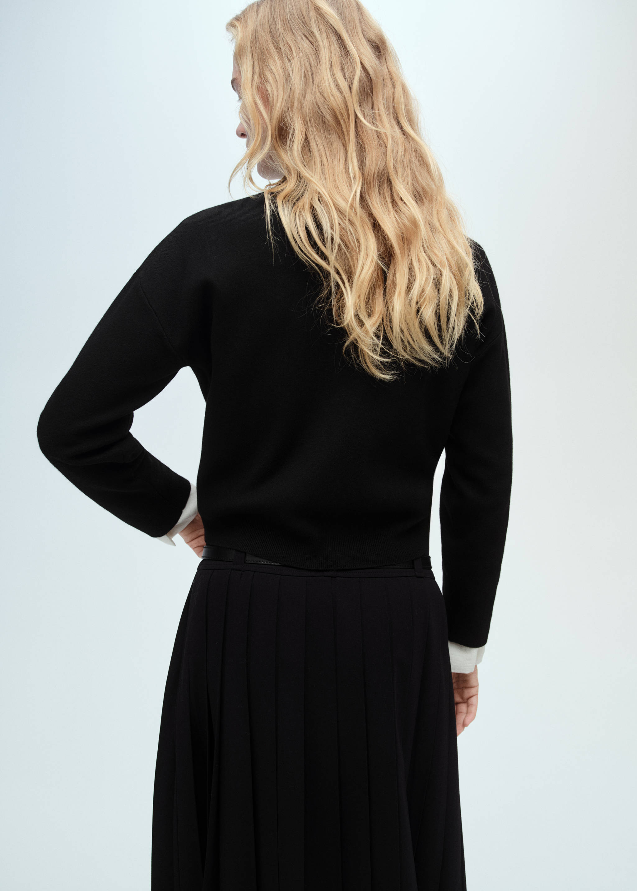 Perkins-neck sweater with zip - Reverse of the article