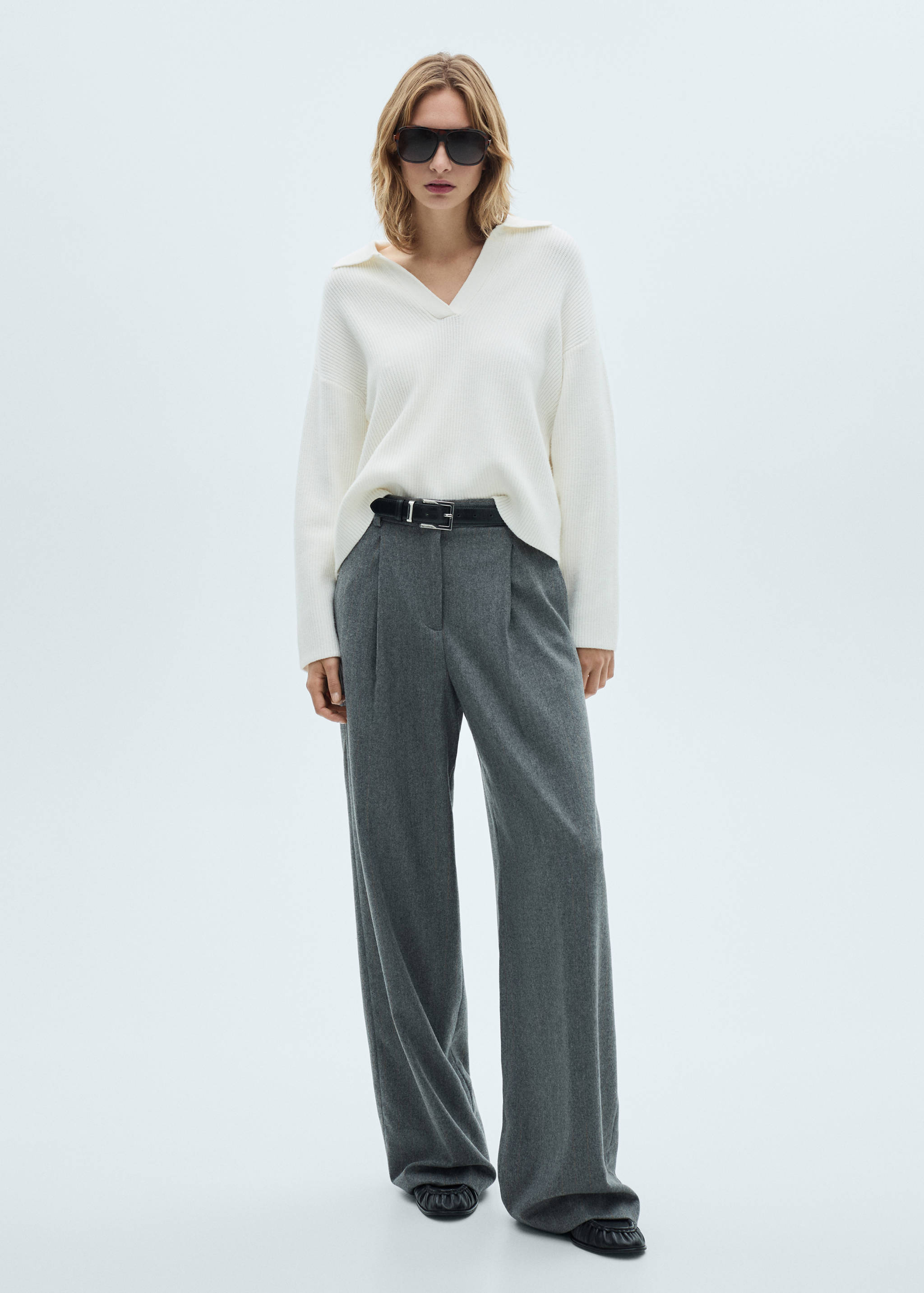 Knitted polo-neck sweater - General plane