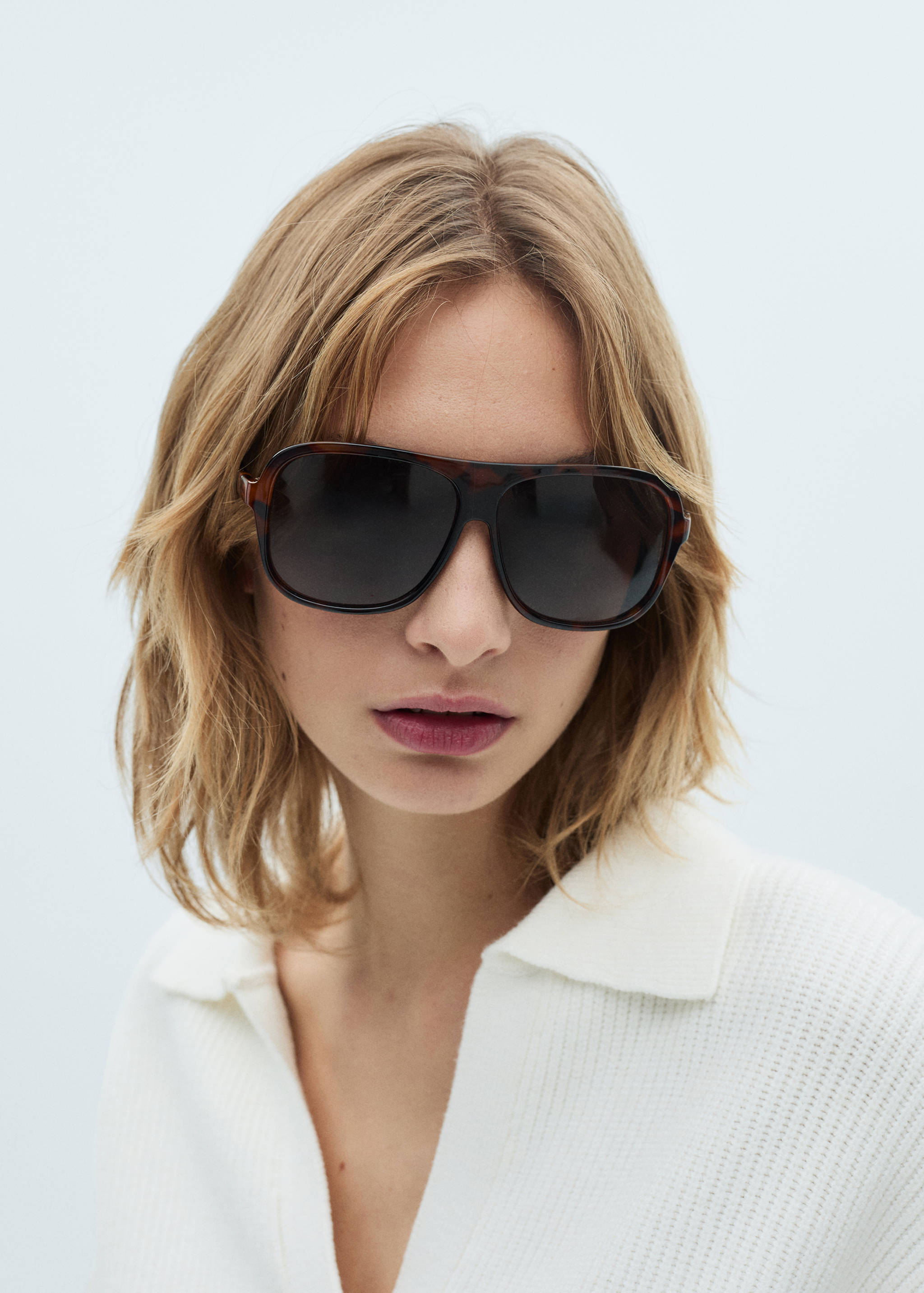 Knitted polo-neck sweater - Details of the article 1