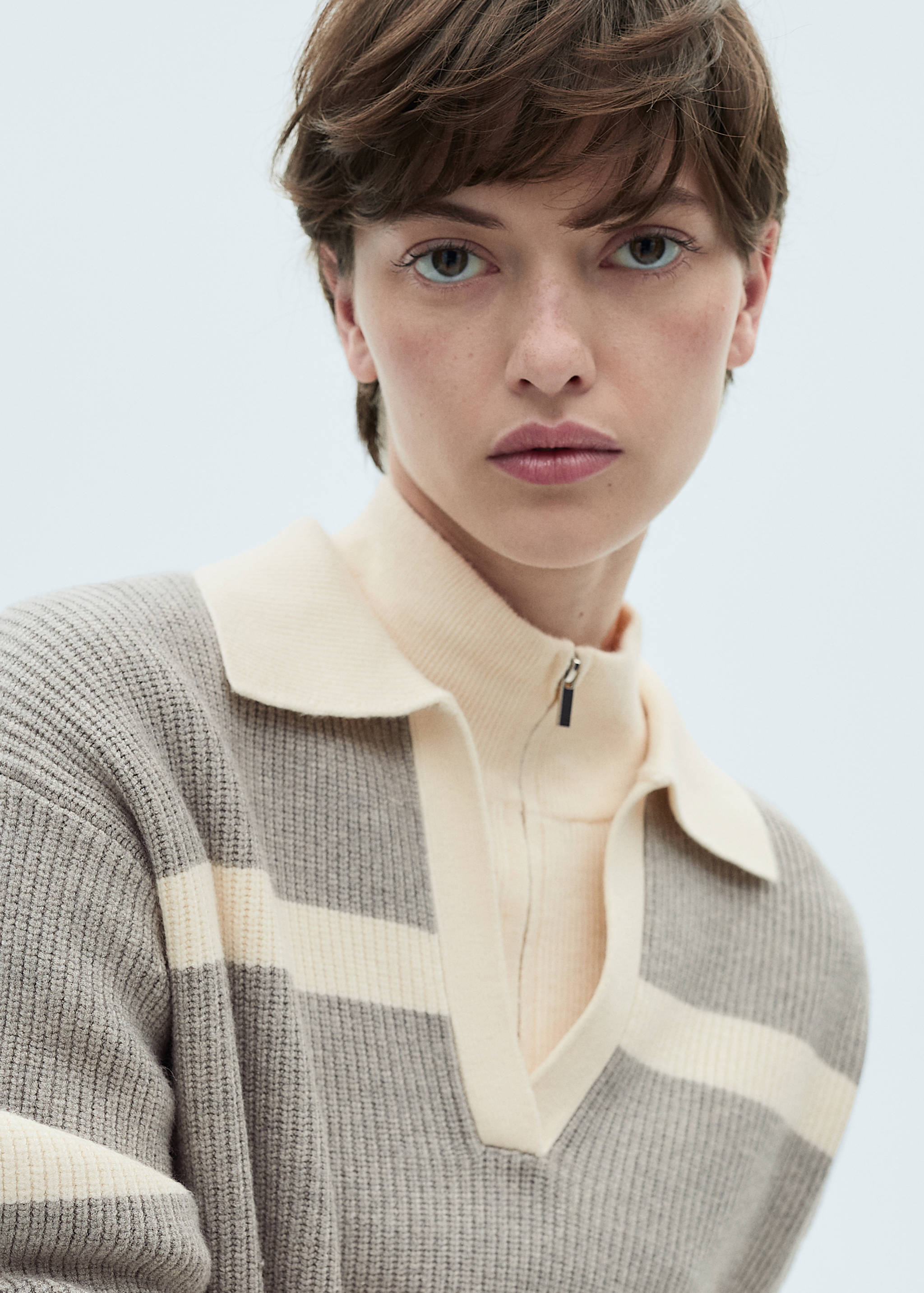 Knitted polo-neck sweater - Details of the article 1