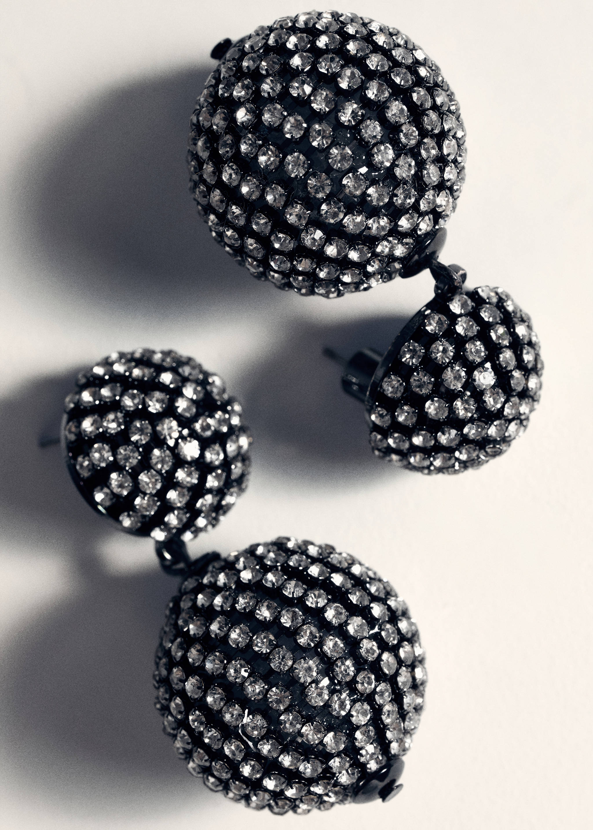 Crystal sphere pendant earrings - Details of the article 5