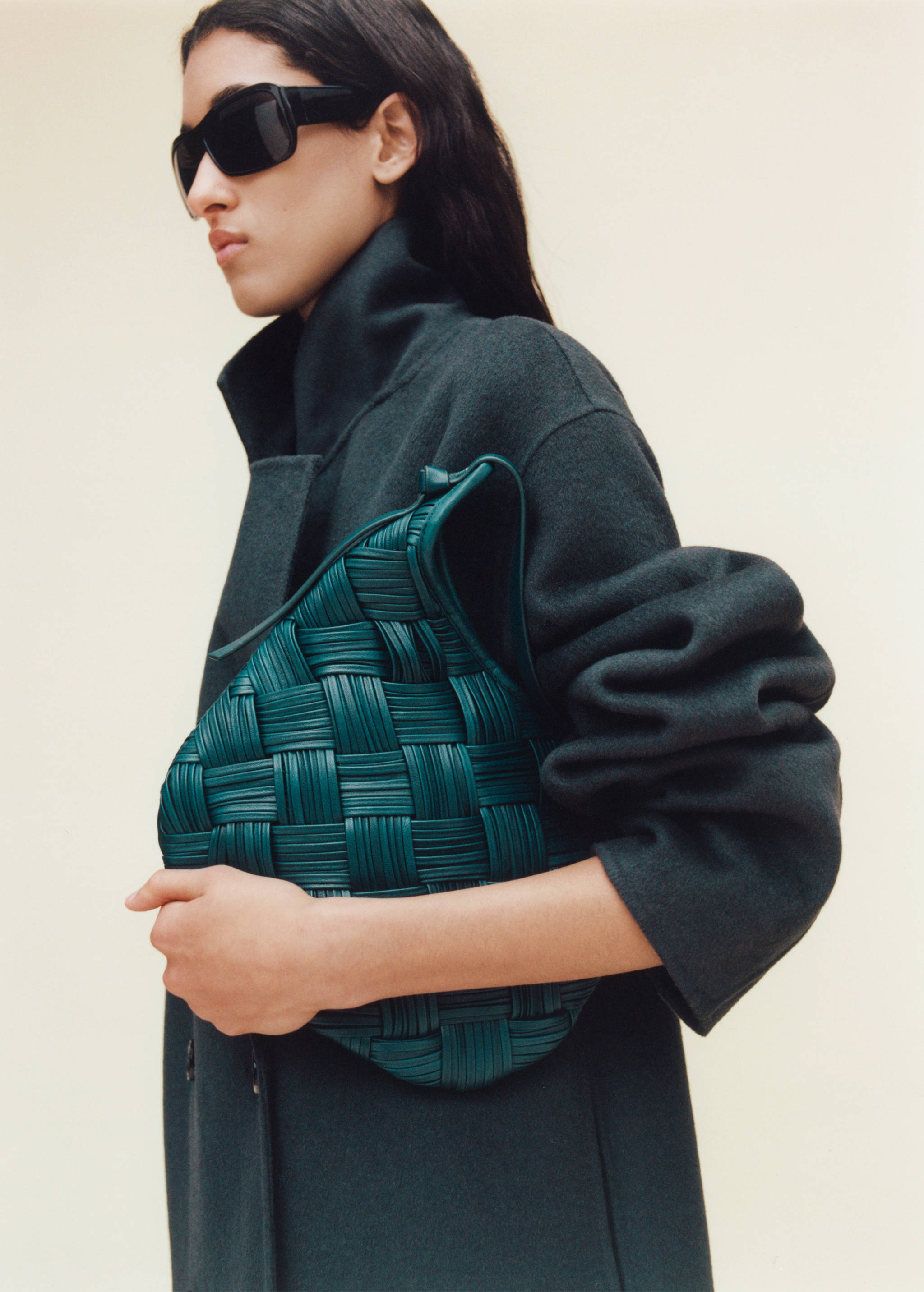 Pleciona torebka ze skóry - Plan ogólny