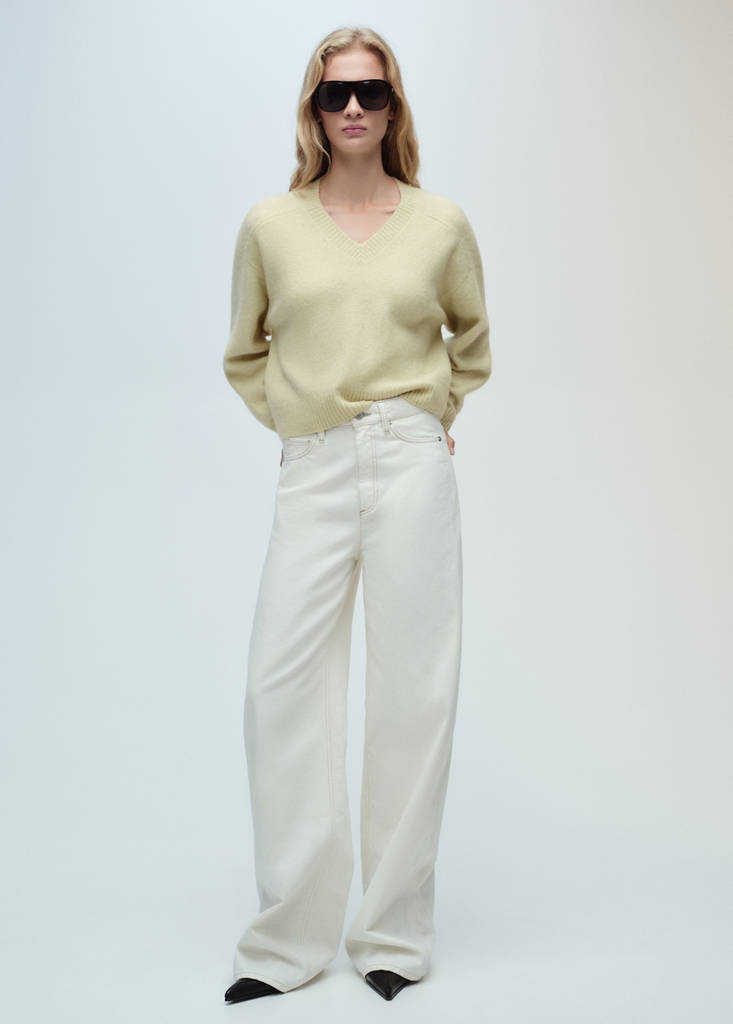V-neck knit sweater — Pastel Green