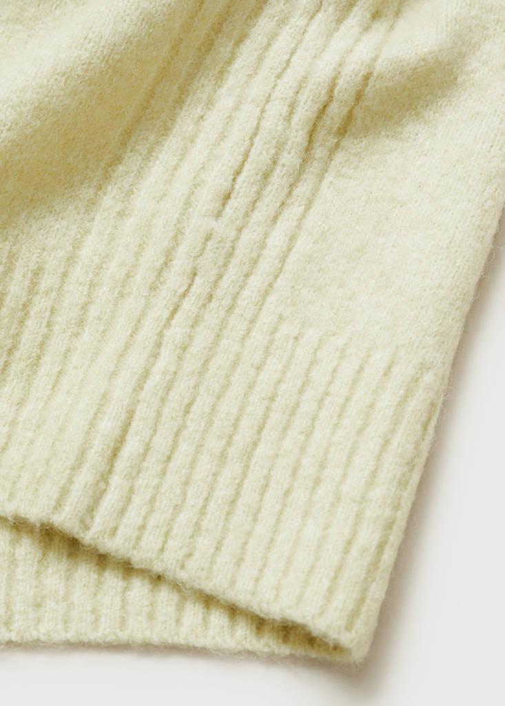 V-neck knit sweater — Pastel Green