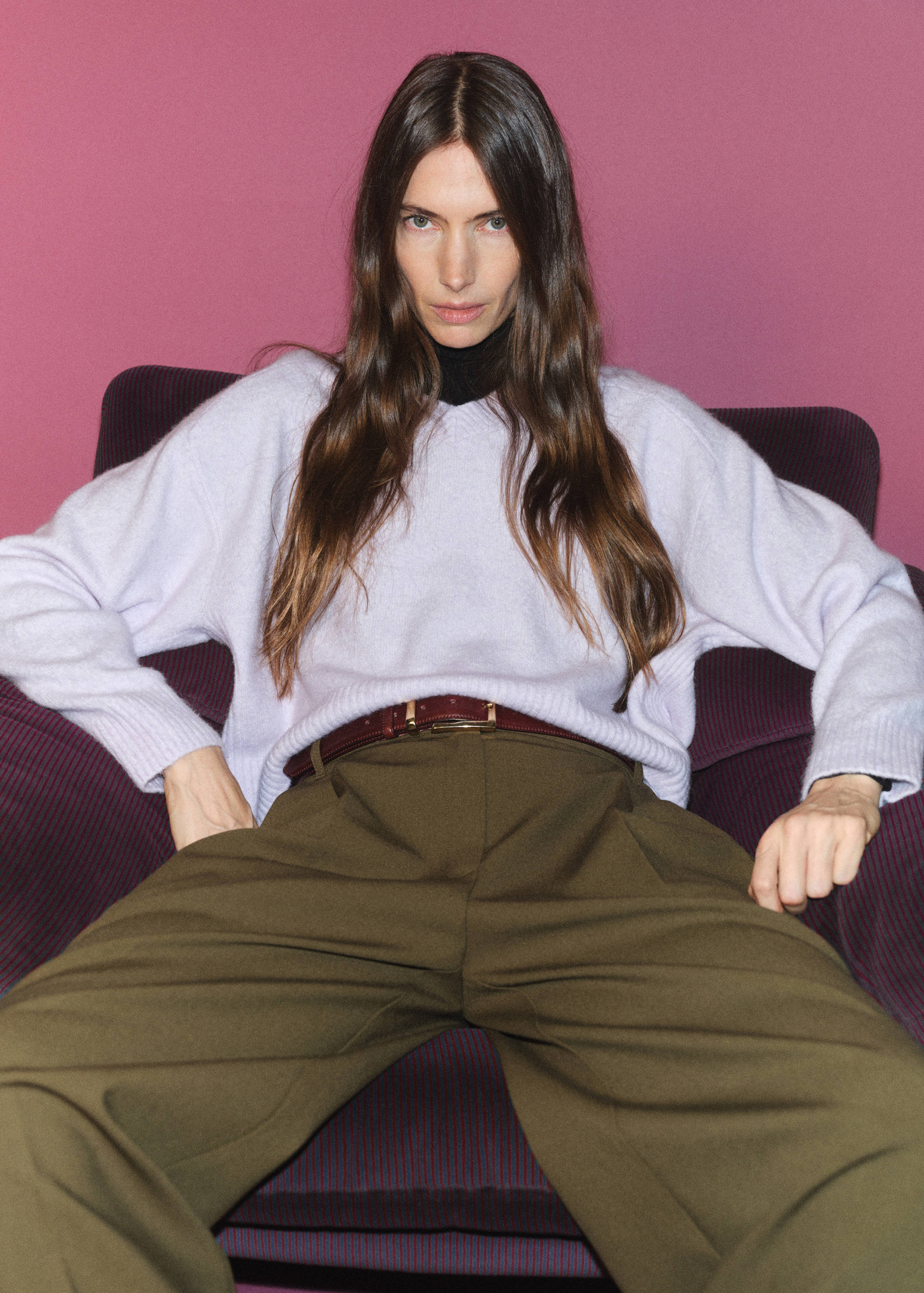 V-neck knit sweater - Details of the article 6