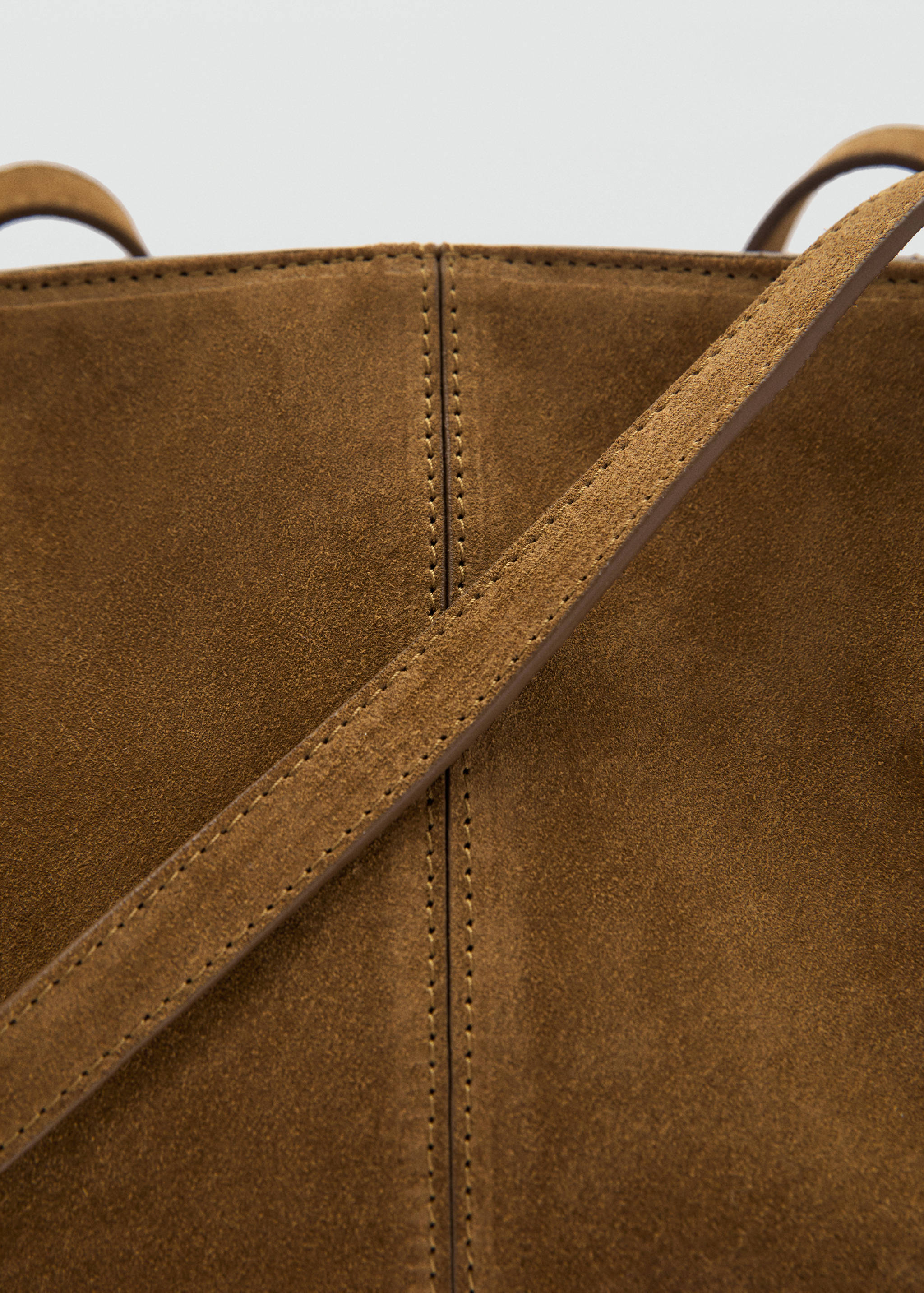 Double handle suede bag - Details of the article 2
