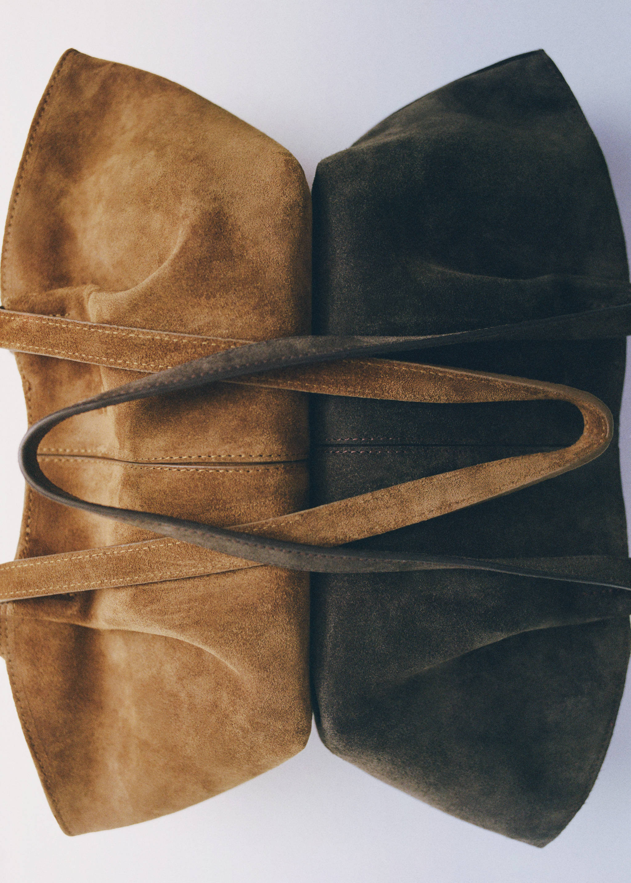 Double handle suede bag - Details of the article 6