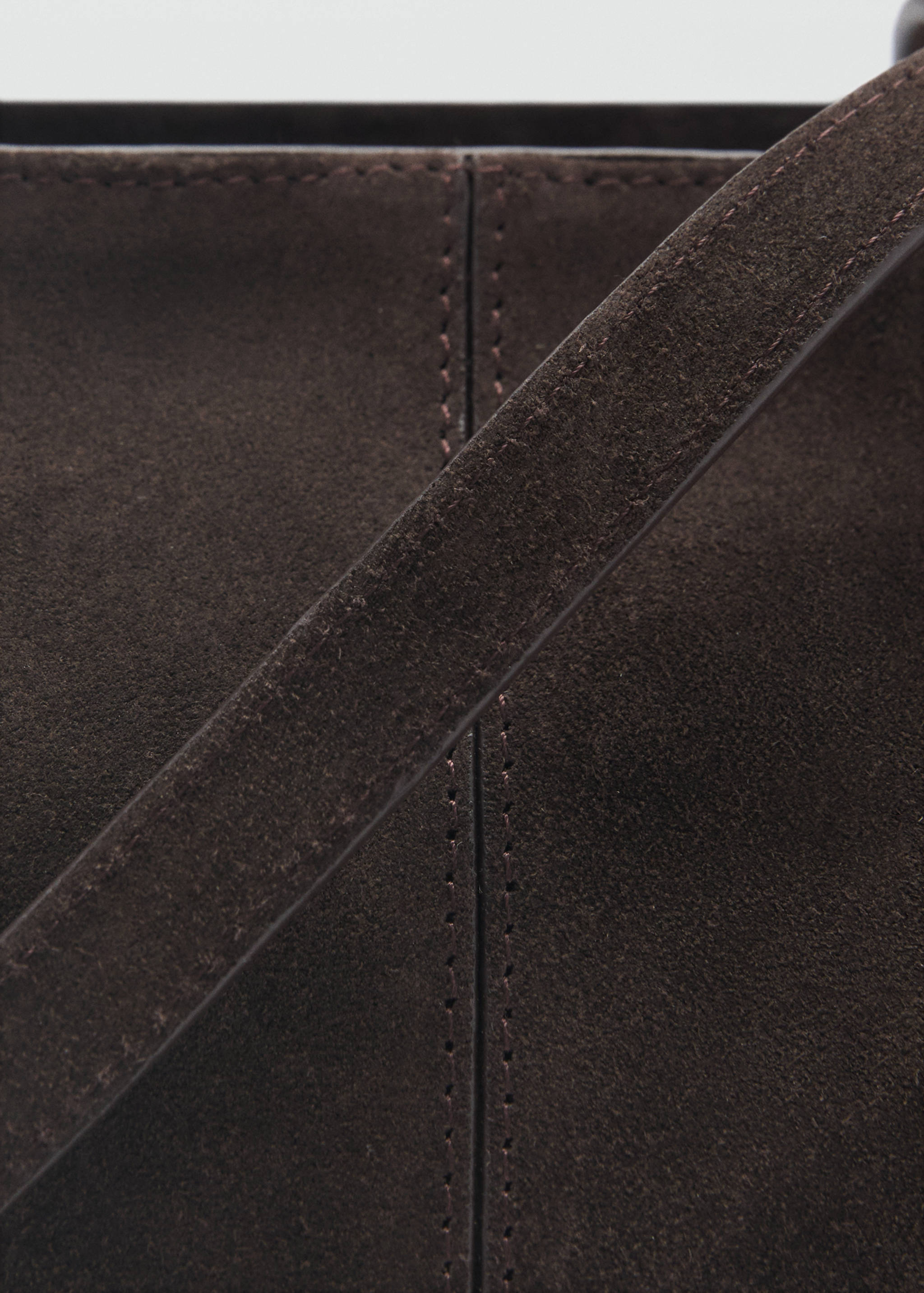 Double handle suede bag - Details of the article 2