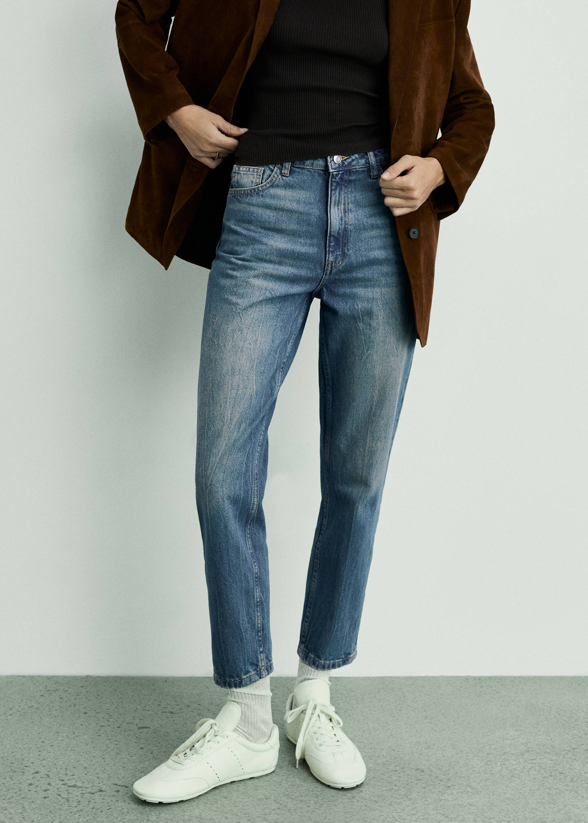 Jeans Mom2000 mom tiro alto - Plano medio