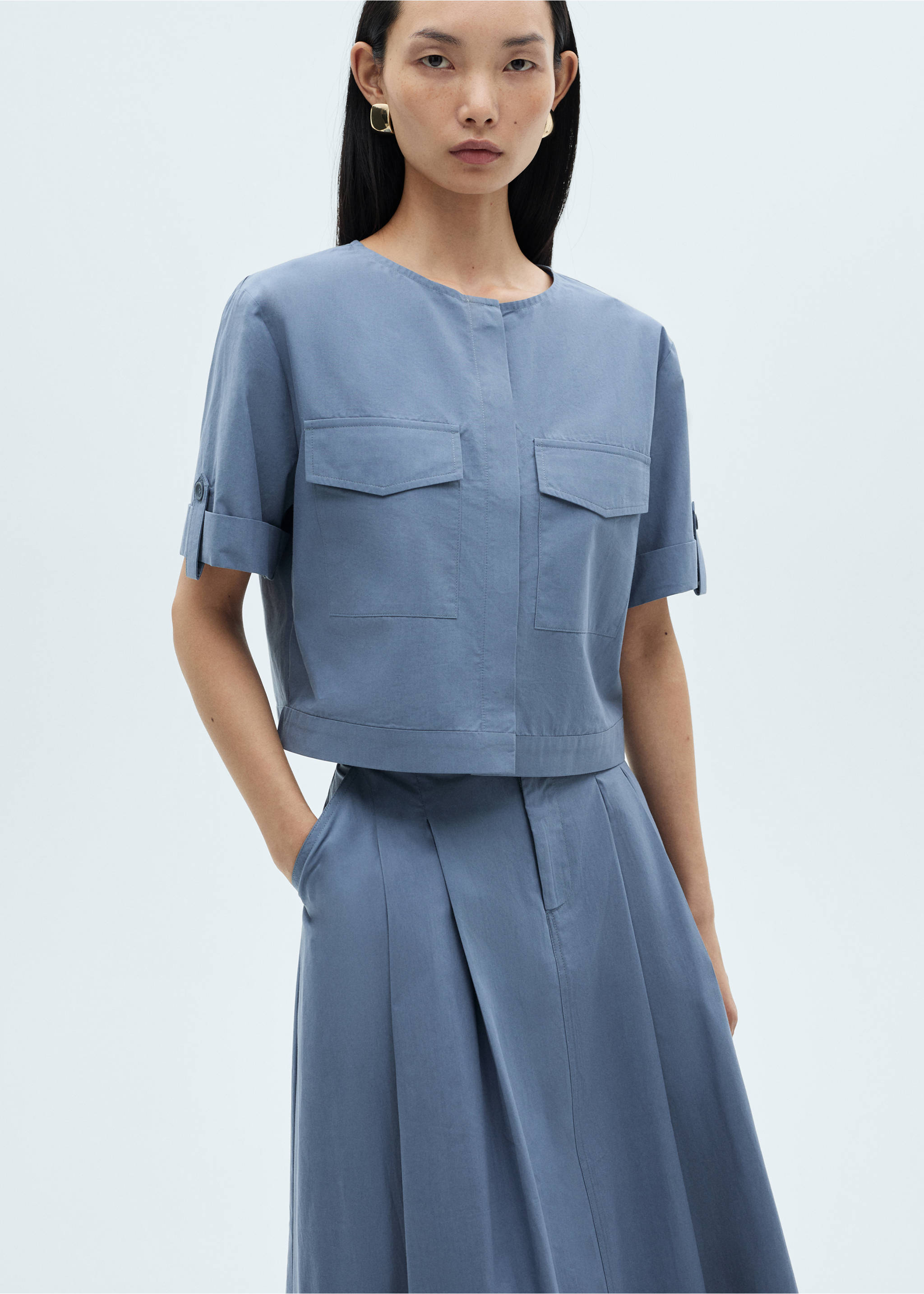 Chest-pocket cotton blouse - Medium plane, Blue. Ref: 87040579-00.