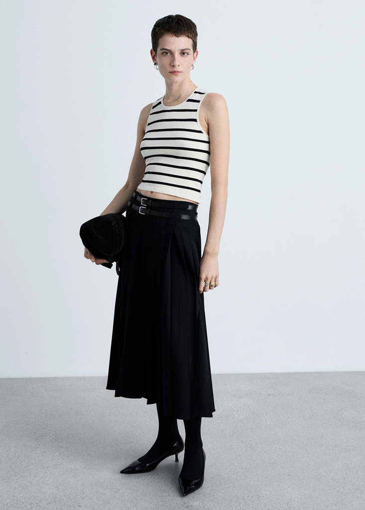 Striped knitted crop top — Black