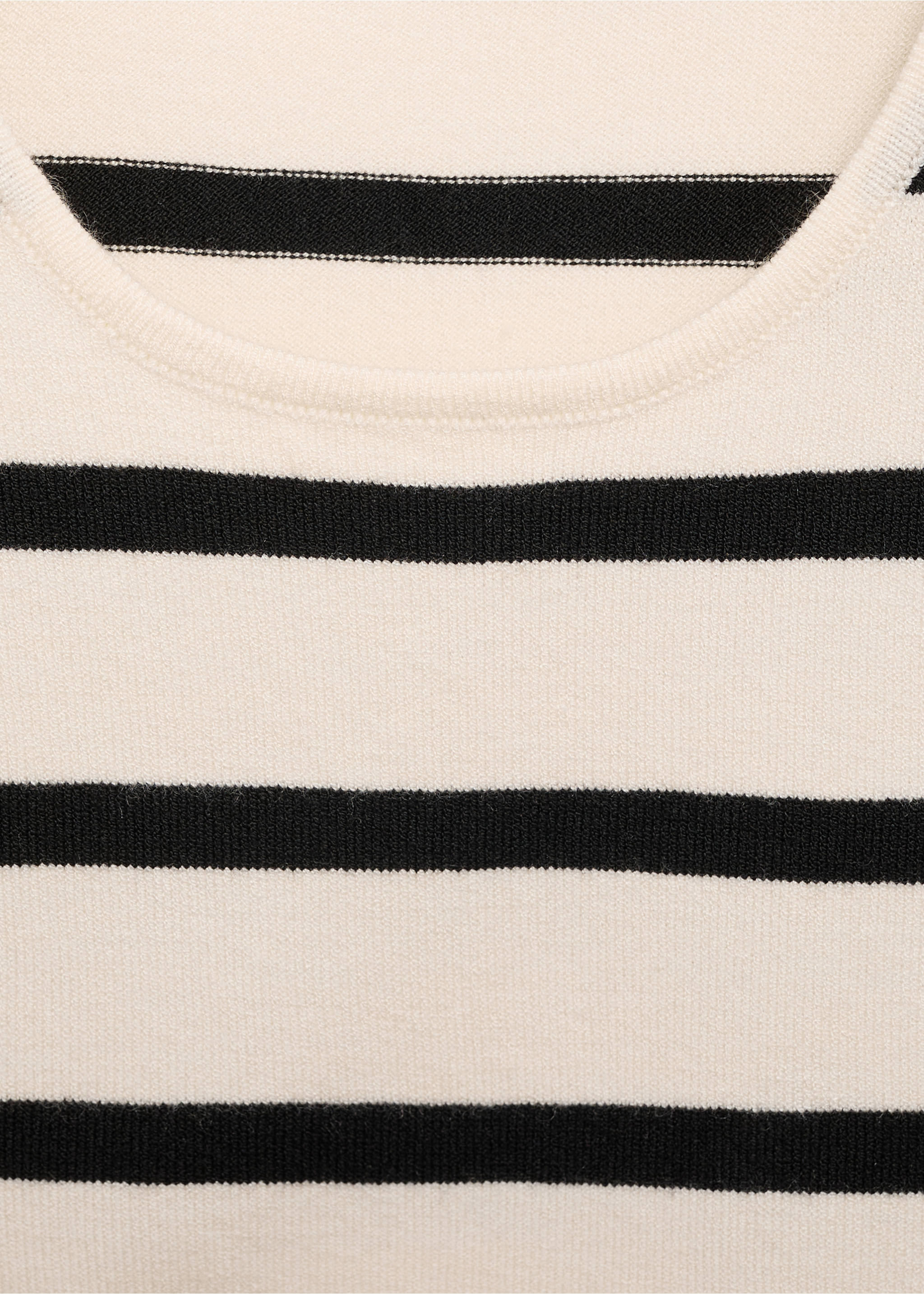 Striped knitted crop top - Details of the article 8, Black. Ref: 87040586-00.