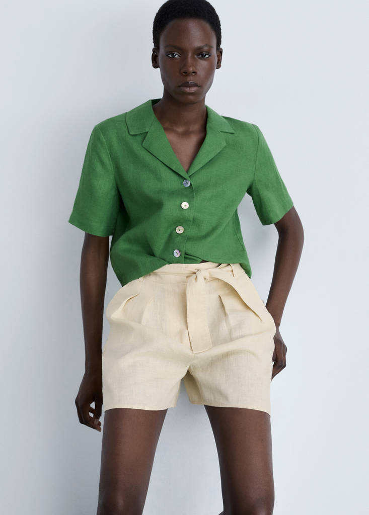 Linen shorts with belt — Beige