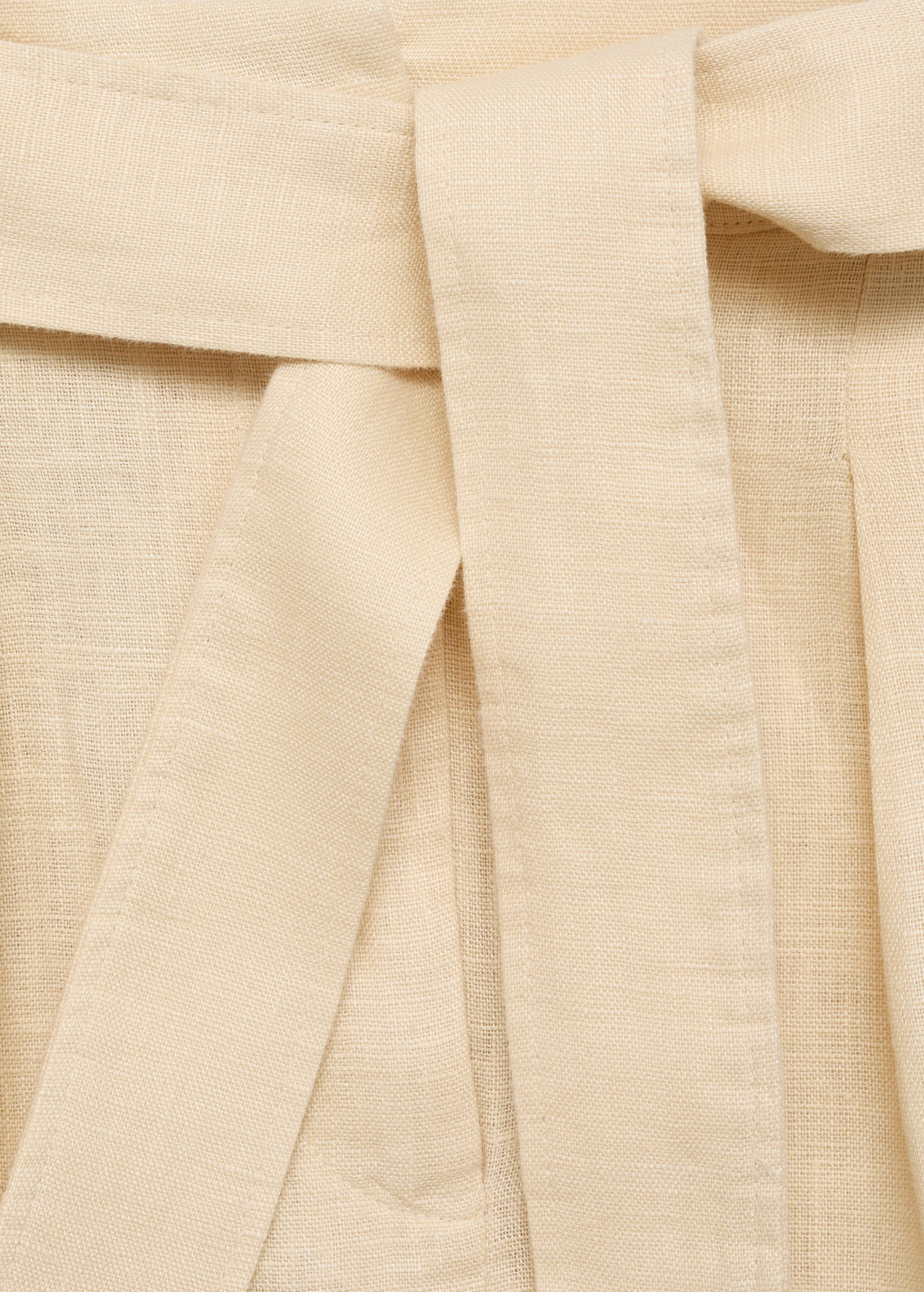 Linen shorts with belt - Details of the article 8