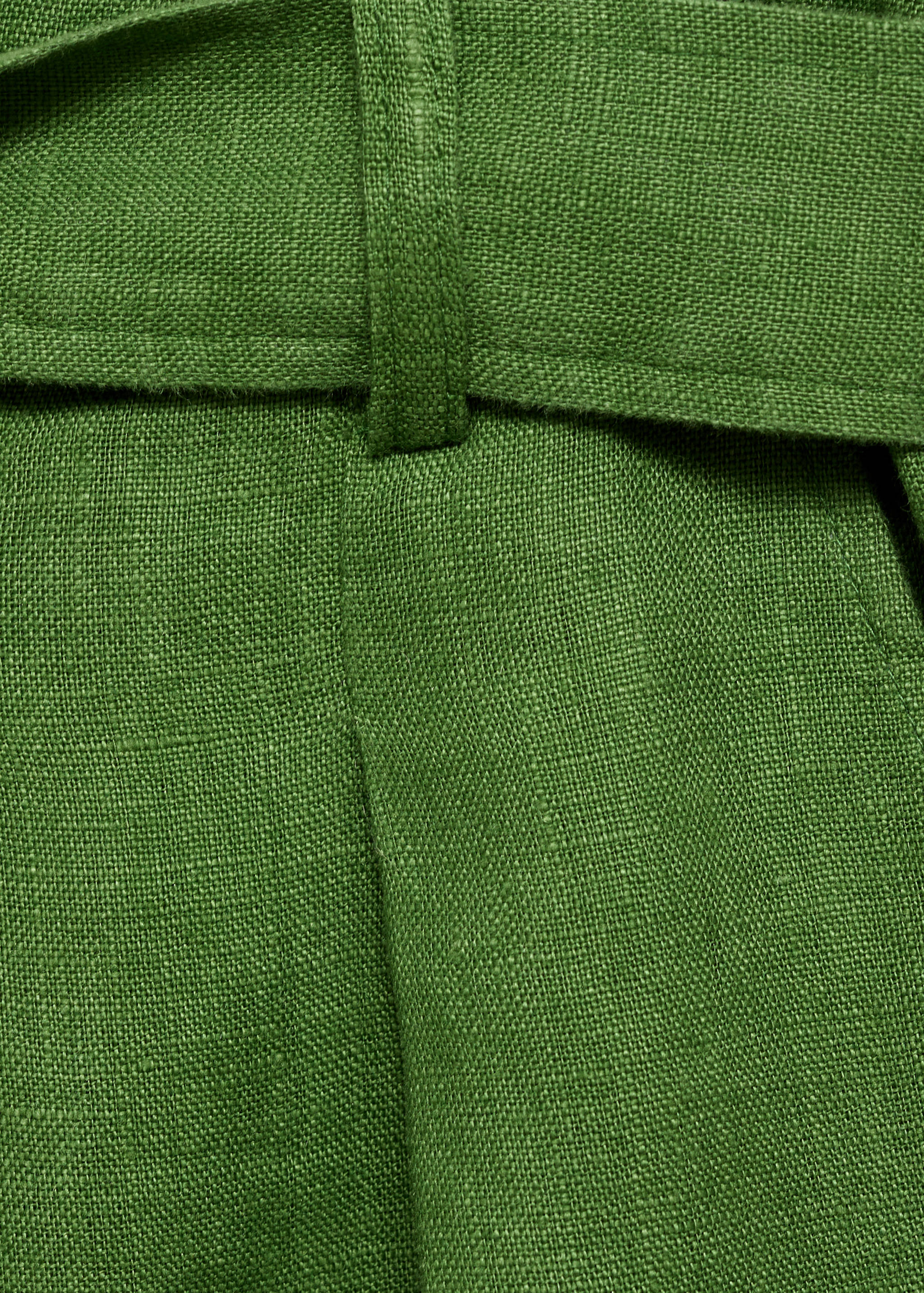 Linen shorts with belt - Details of the article 0