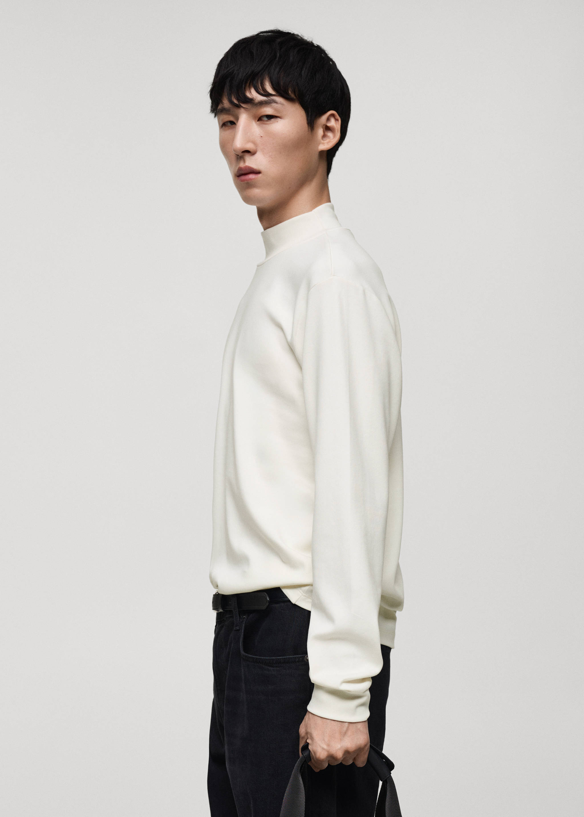 T-shirt manches longues col montant - Détail de l'article 2