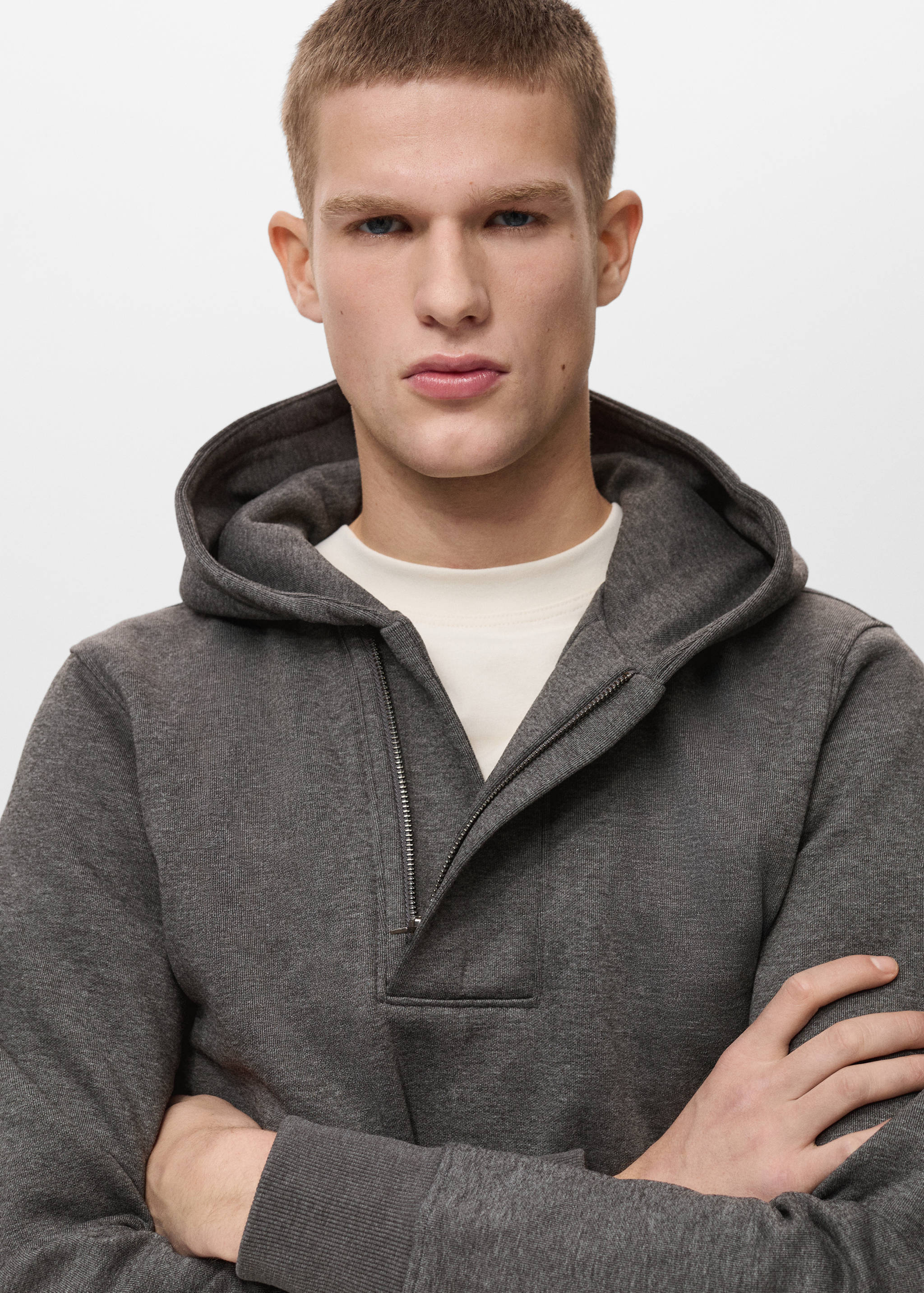 Zipper neck hooded sweatshirt - Details of the article 1