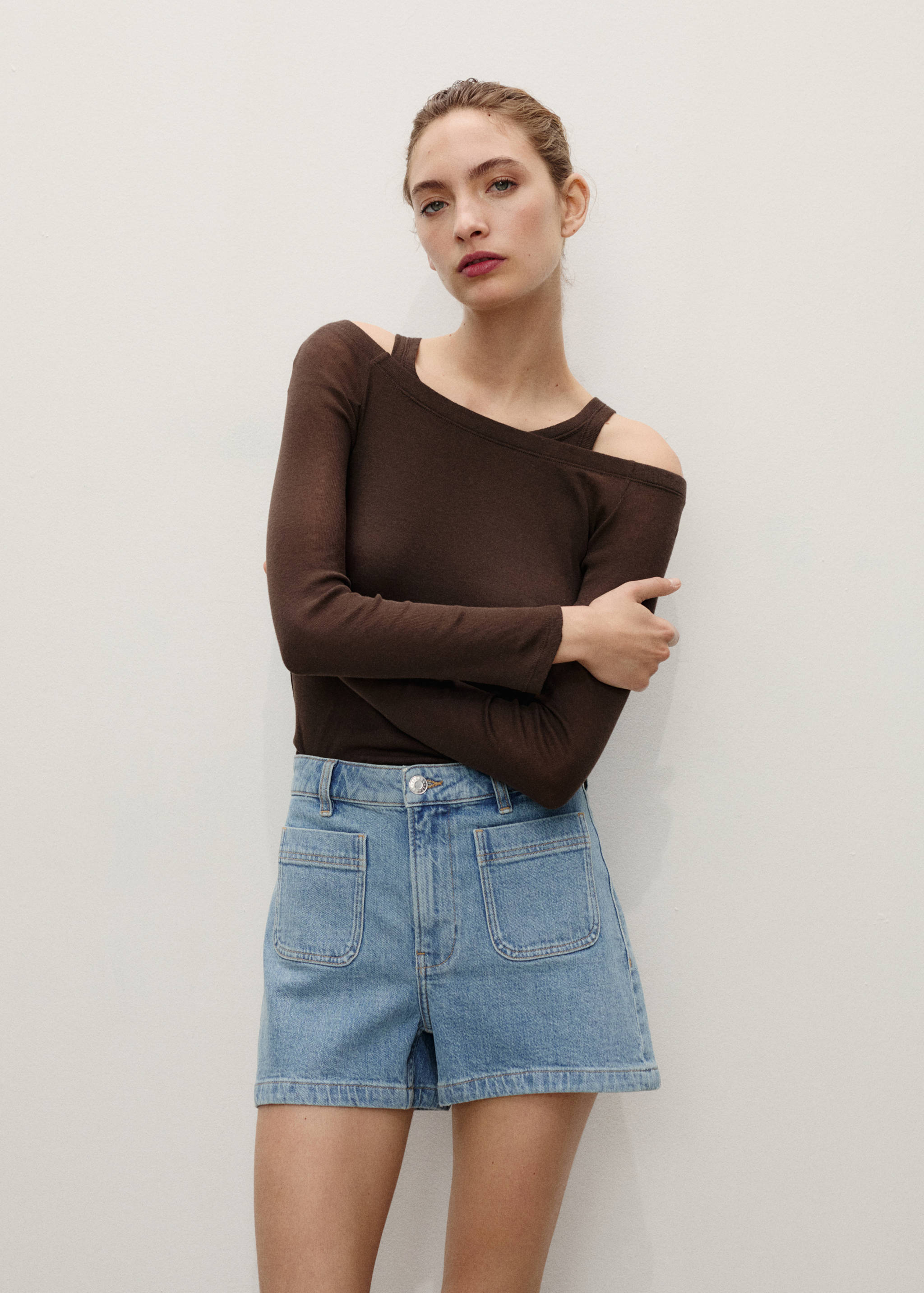 Shorts denim tir alt butxaques - Detall de l'article 1