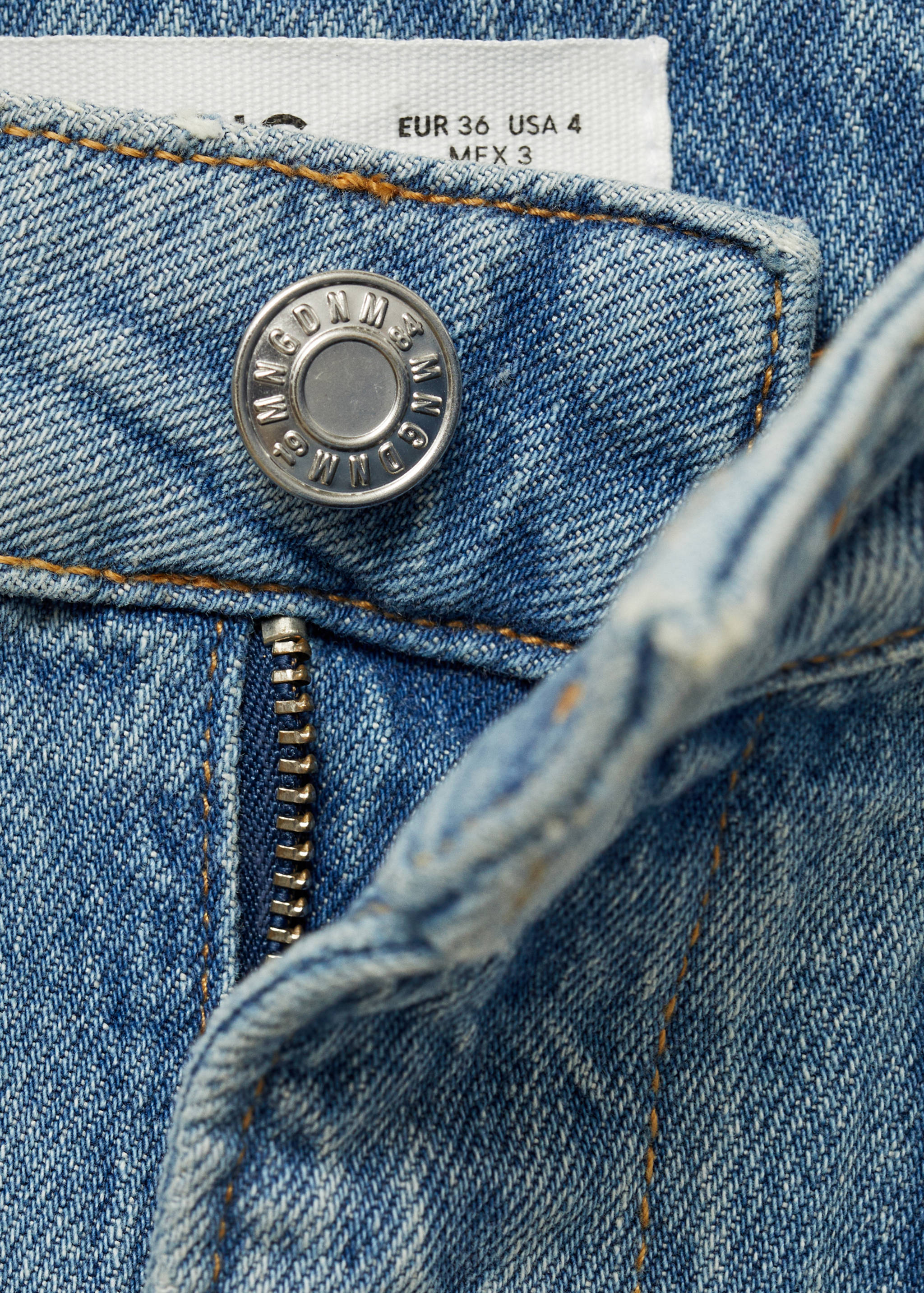 Shorts denim tir alt butxaques - Detall de l'article 8