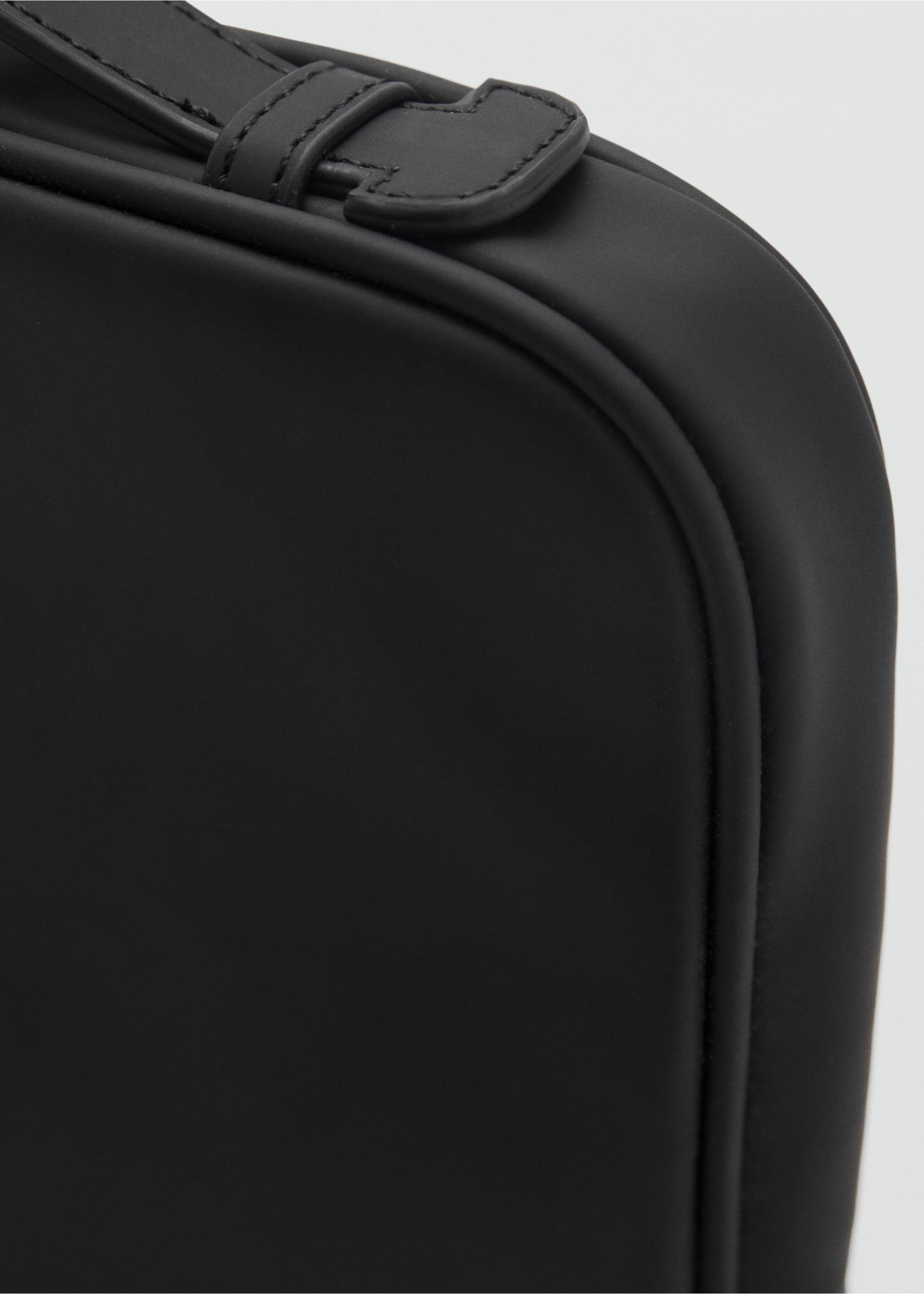 Funda portátil engomada - Detalle del artículo 3, Negro. Ref: 87040606-00.