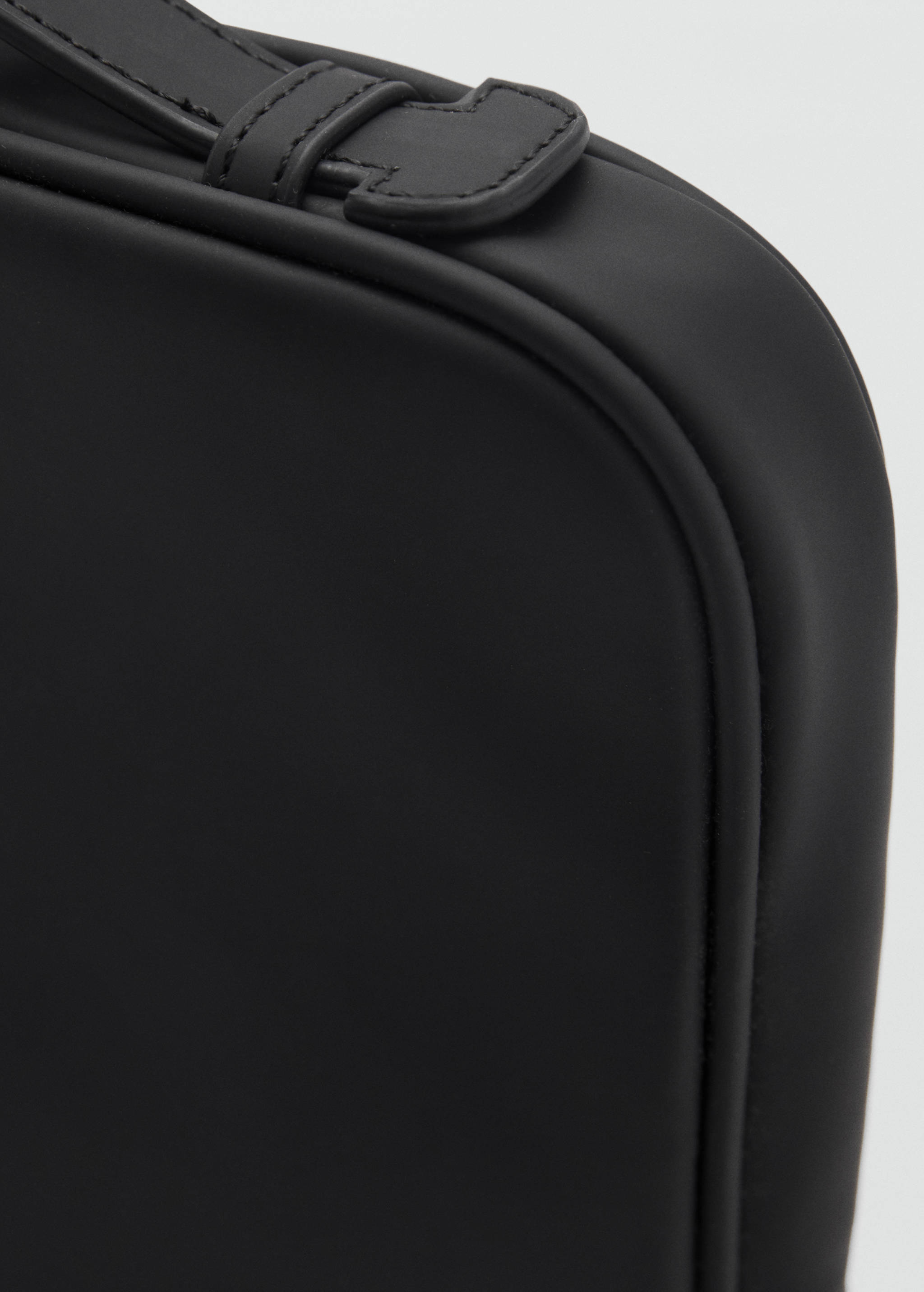 Rubberised laptop case - Details of the article 3