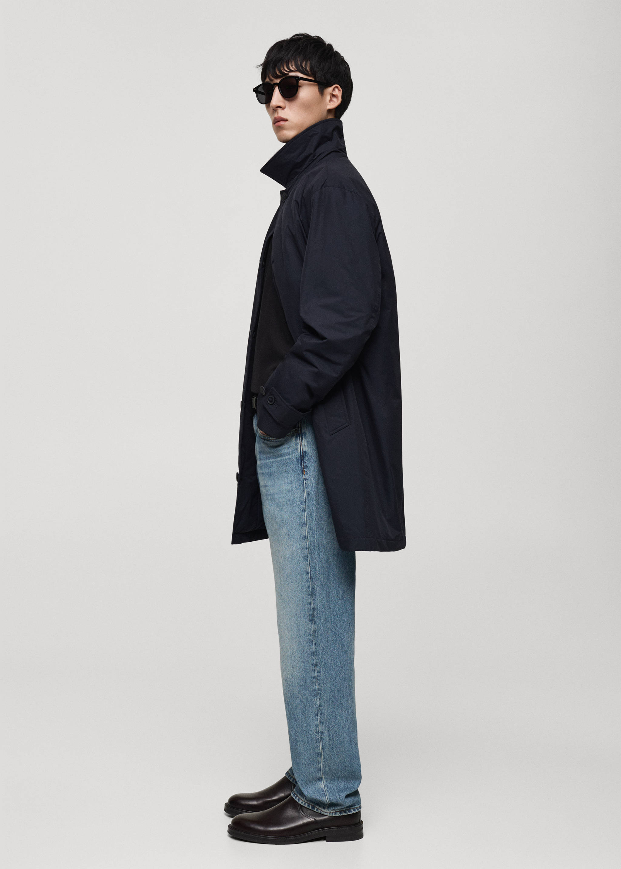 Moby straight-fit worn-effect jeans - Details of the article 2