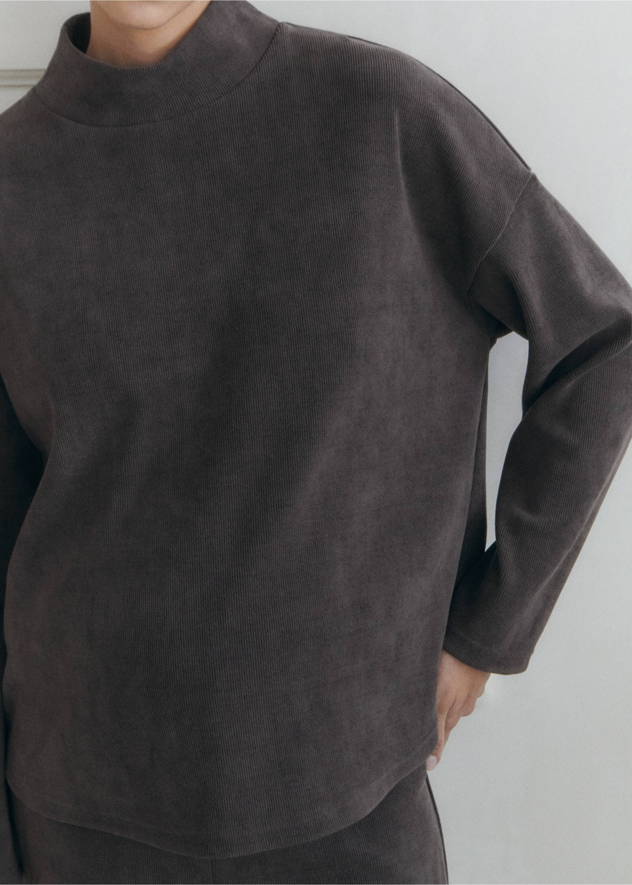 Corduroy maternity sweater - Details of the article 3, Dark Heather Grey. Ref: 87040644-00.
