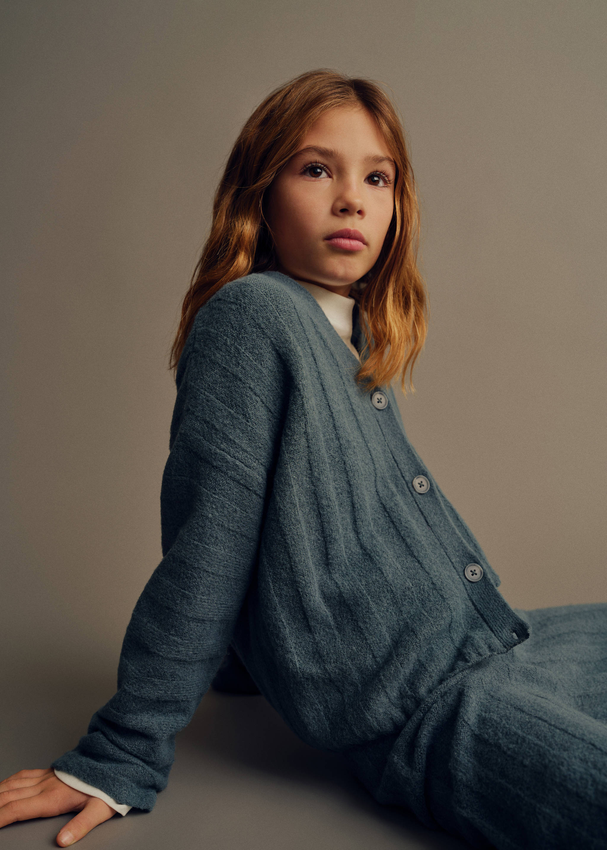 Striped knitted cardigan - Medium plane