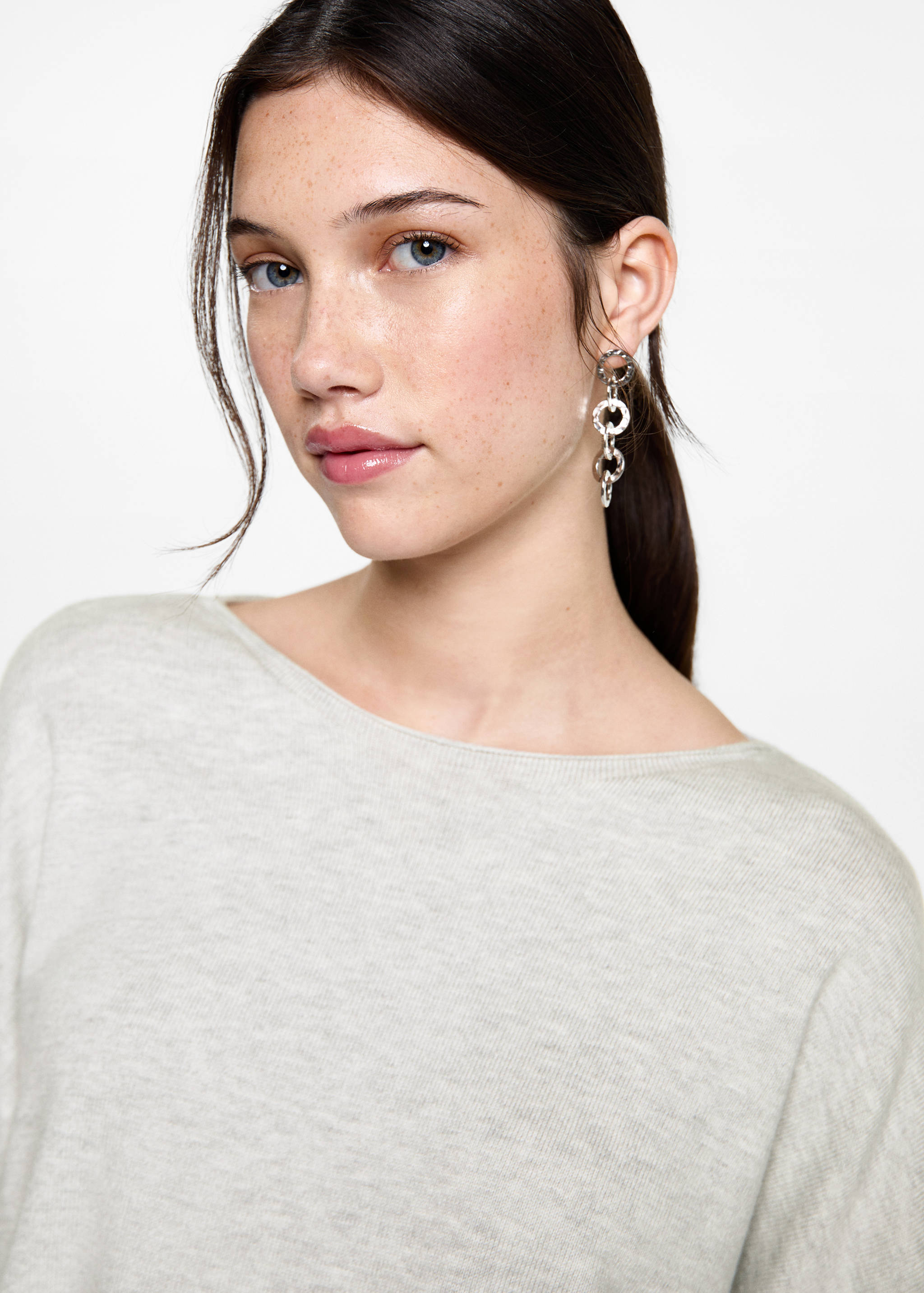 Oversized fine-knit sweater - Details of the article 1