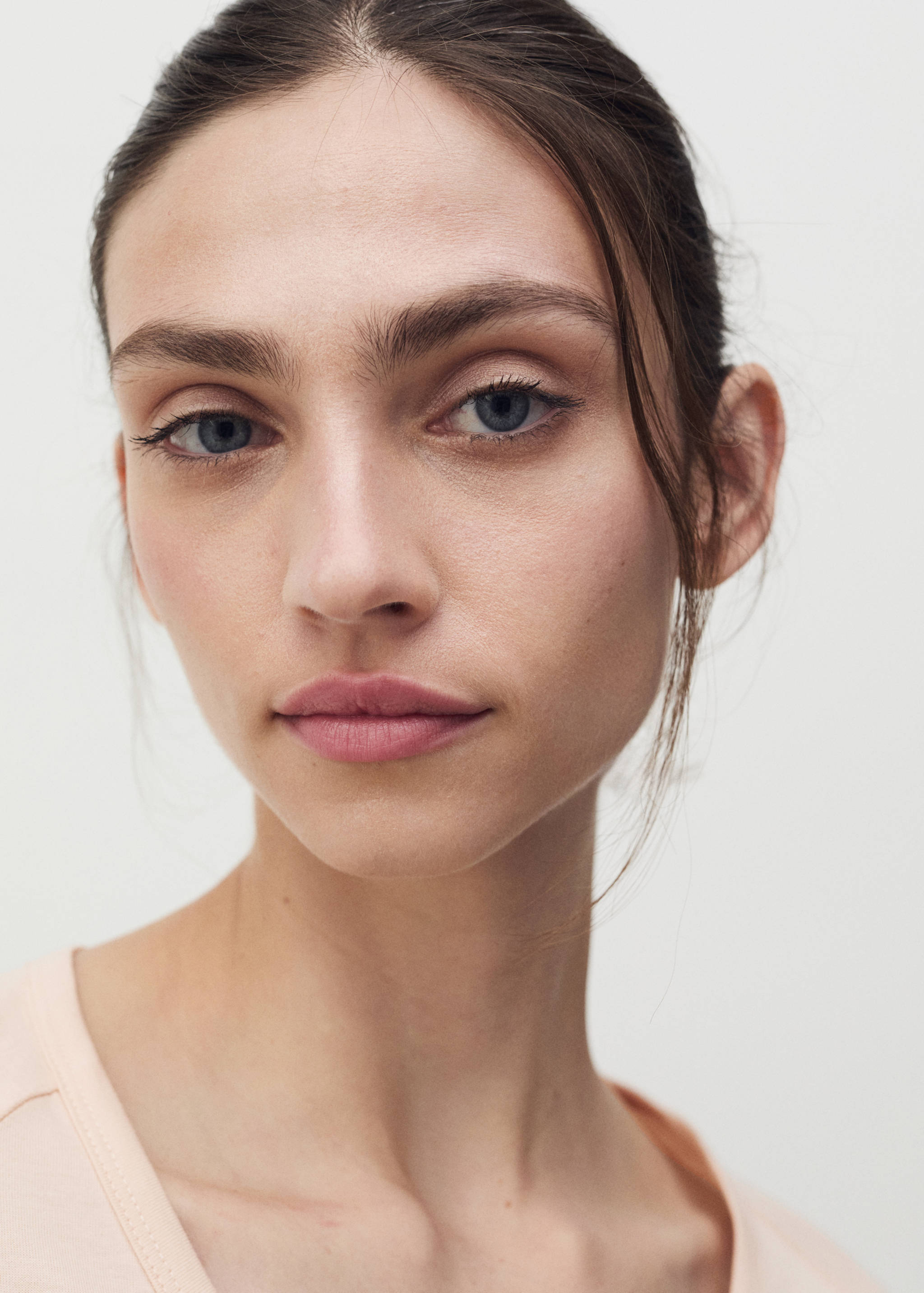 Cotton V-neck nightgown - Details of the article 1