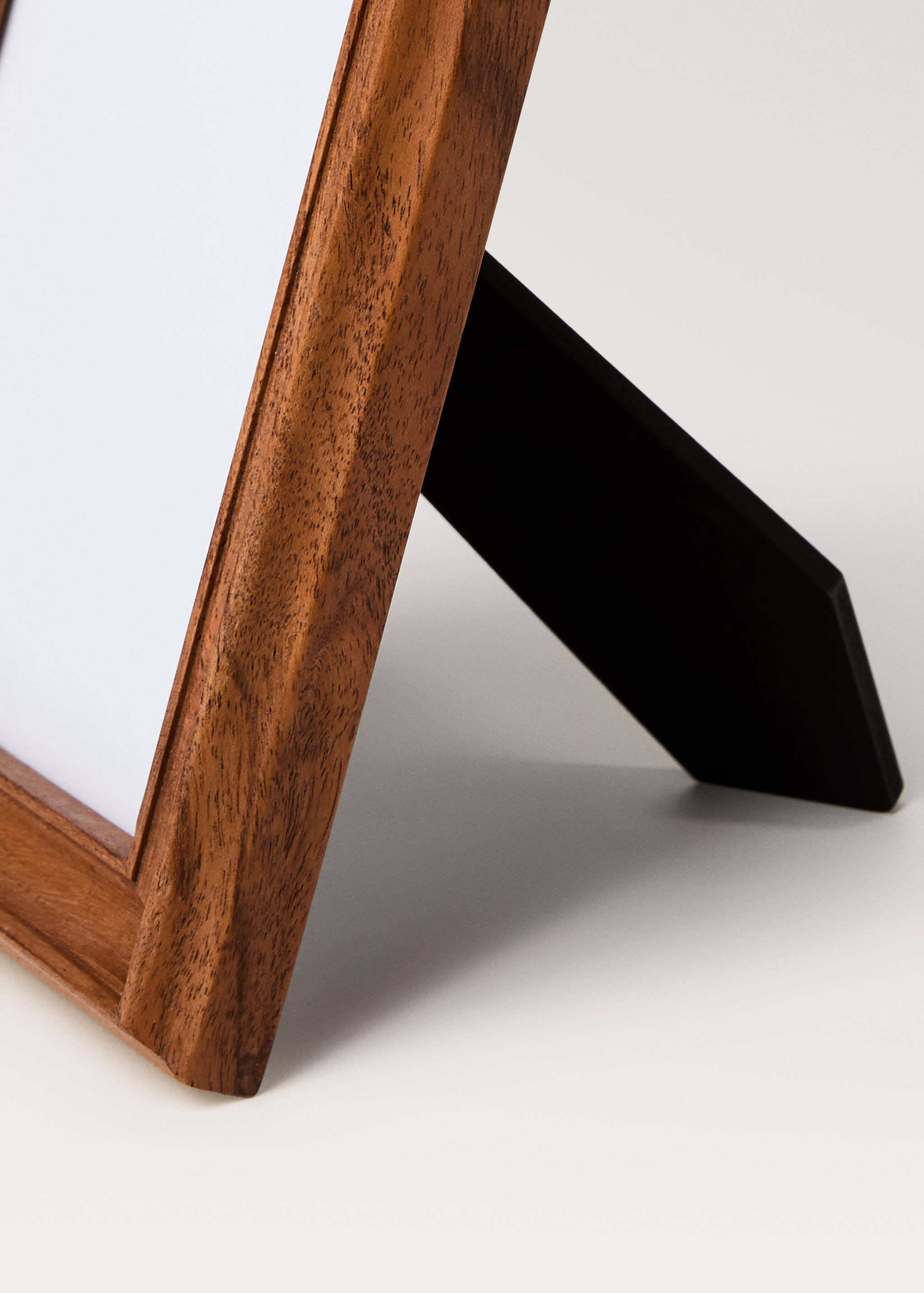 Medium wooden frame - Details of the article 3