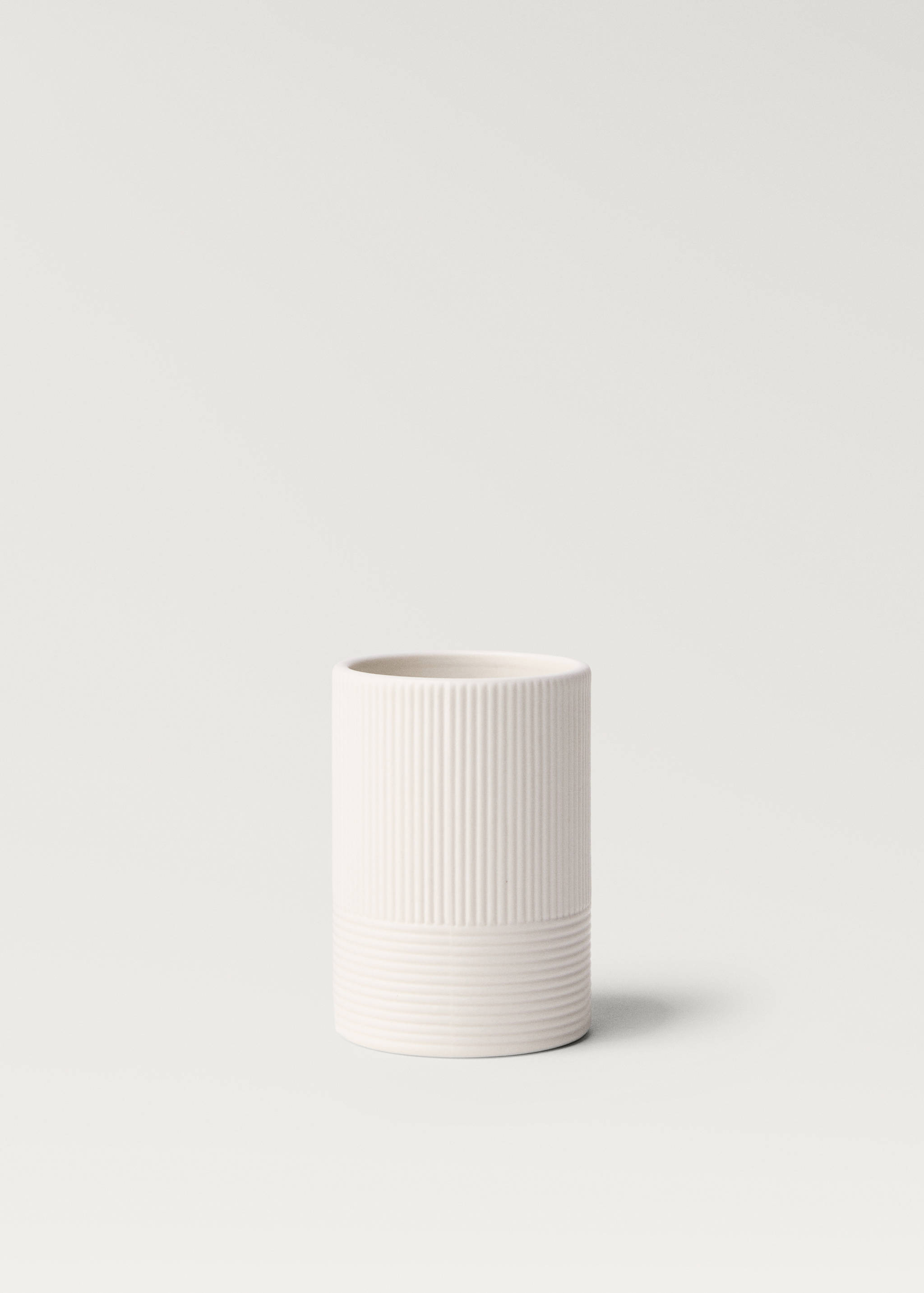 Präglat badrumsglas i stengods - Artikel utan modell