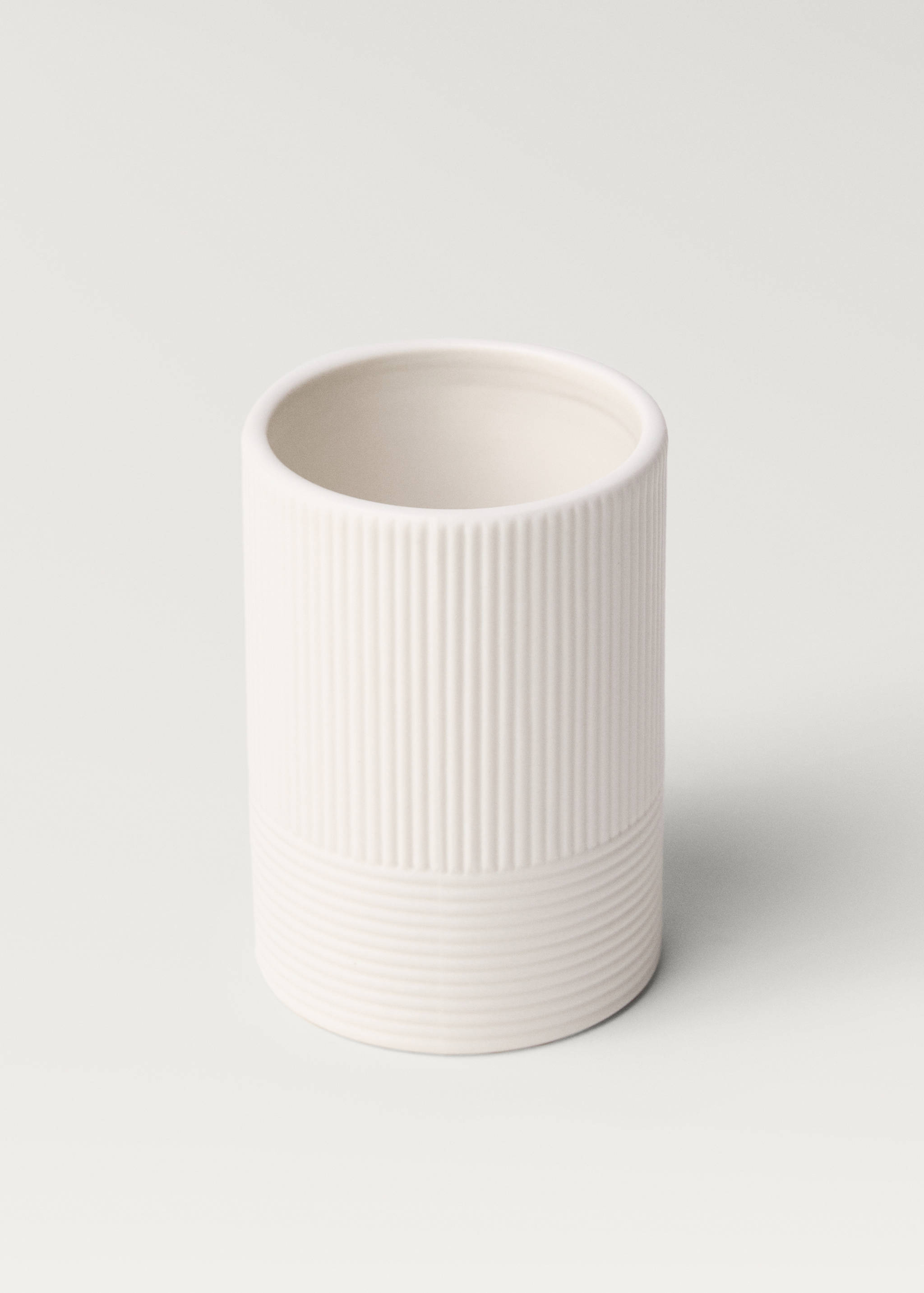 Präglat badrumsglas i stengods - Detaljer om artikeln 1