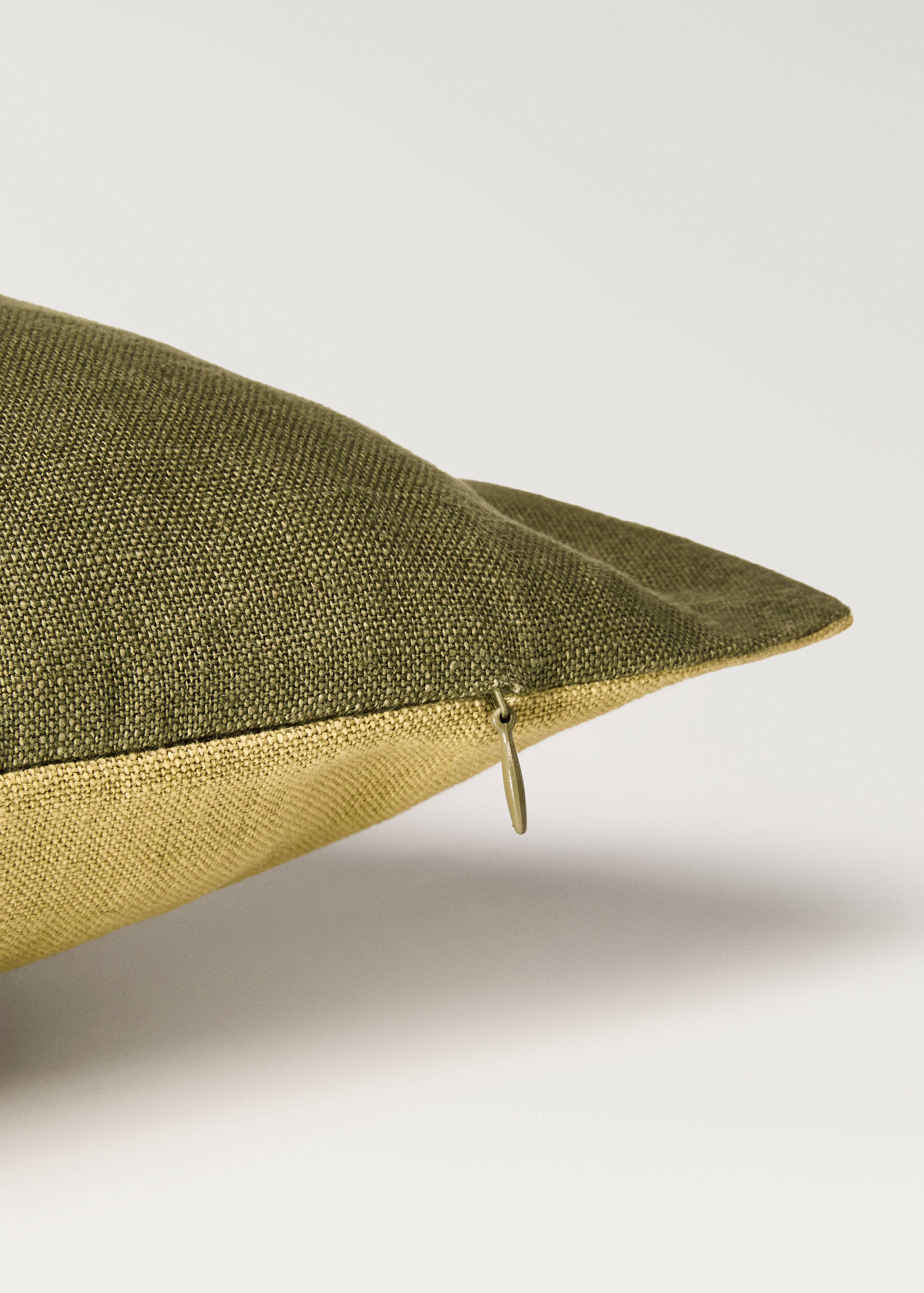 Two-tone linen cushion cover 60 x 60 cm - Details of the article 2