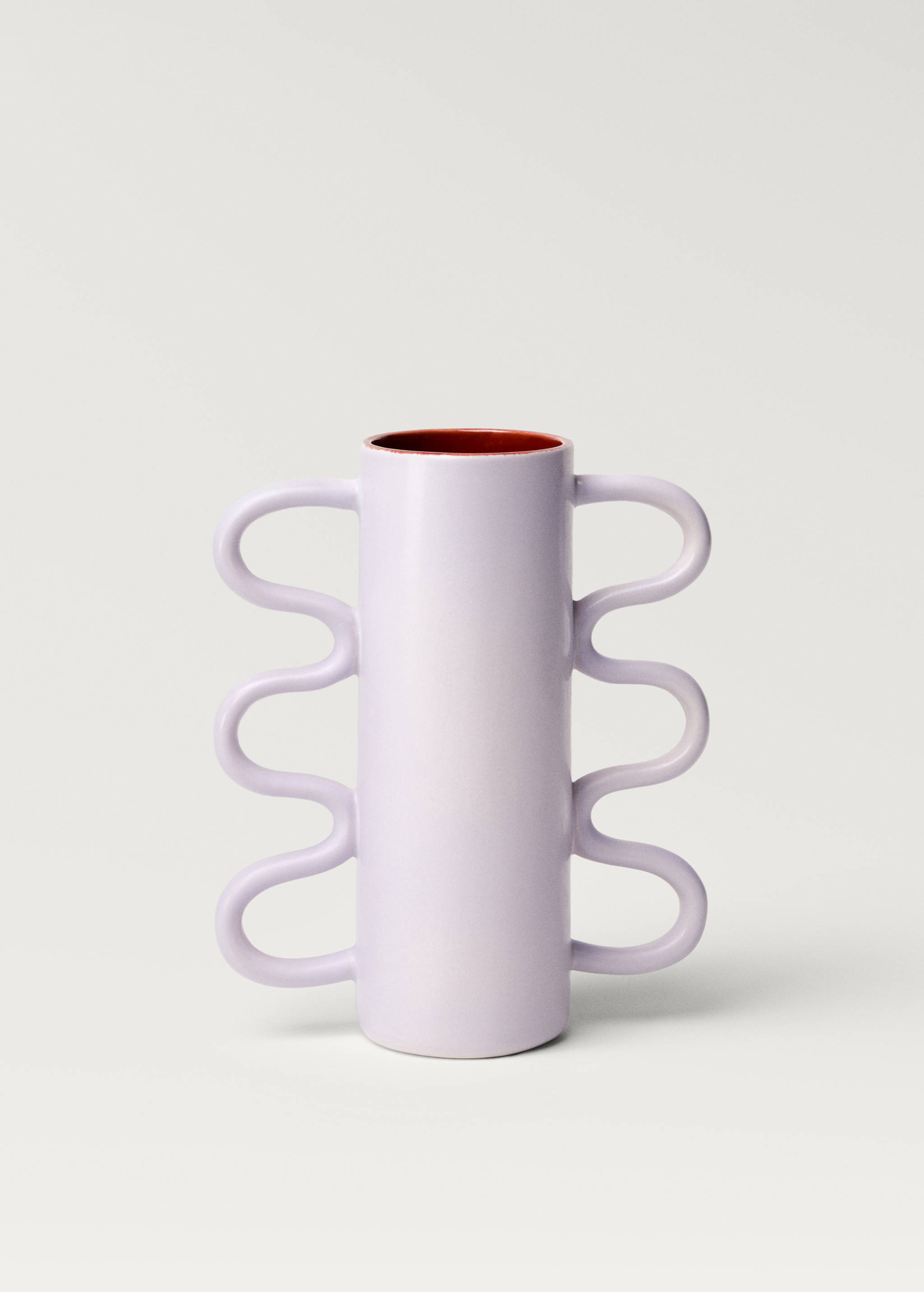 China vase with big wave and handles - Article without model