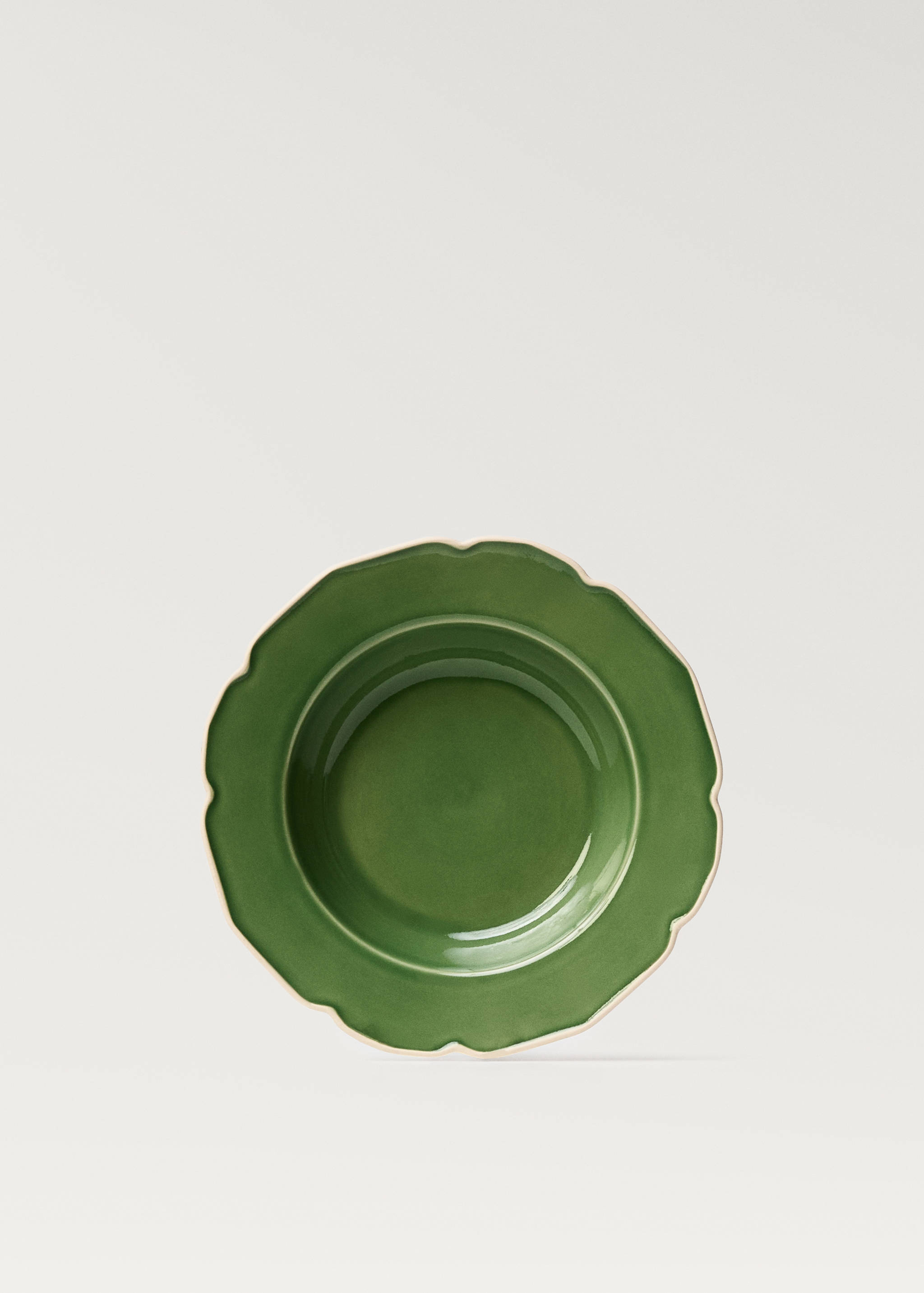 Βαθύ πιάτο από ημιπορσελάνη με κυματισμό - Προϊόν χωρίς μοντέλο