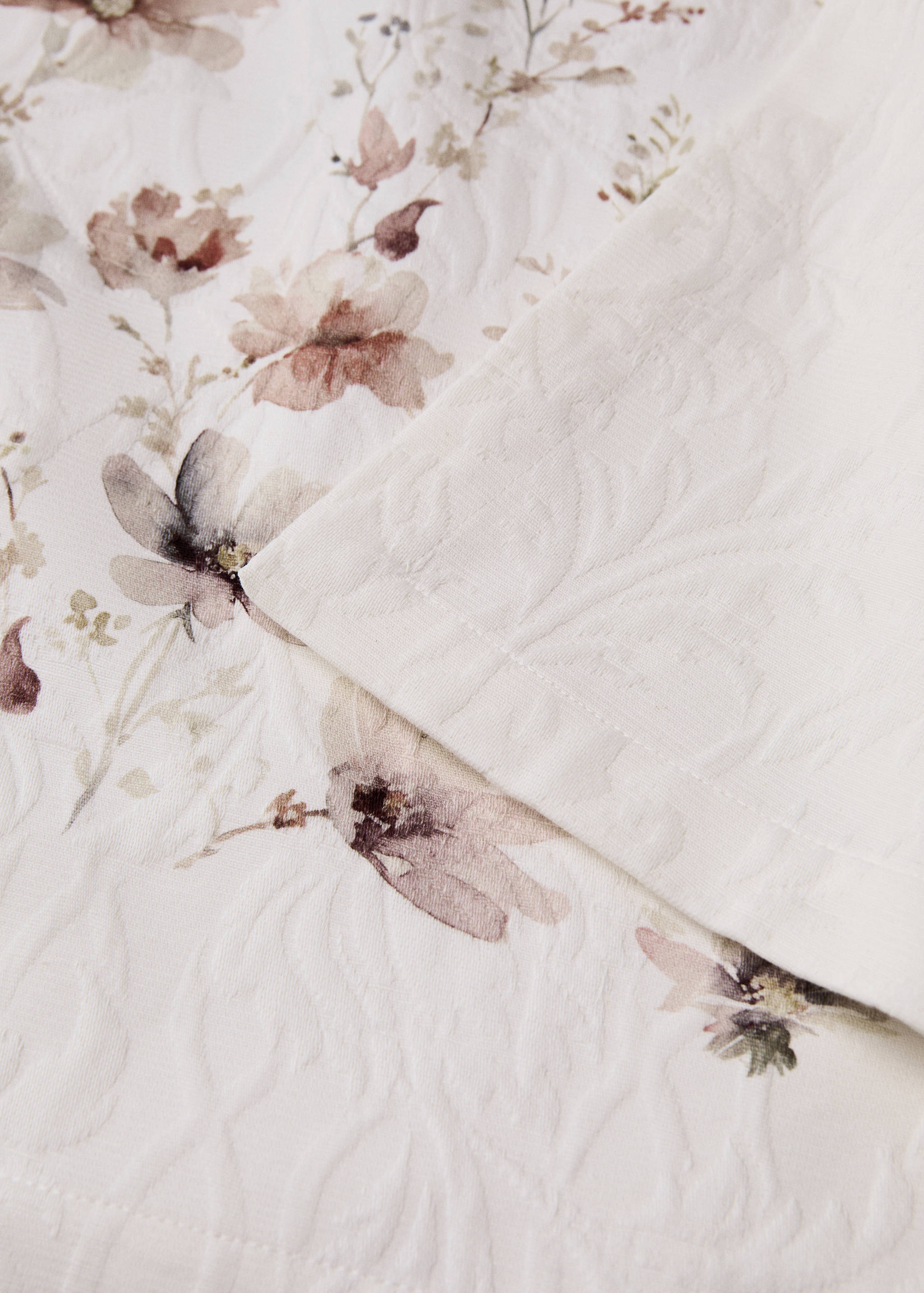 Jacquard tablecloth with mini-floral print for 6 to 8 diners - Details of the article 2