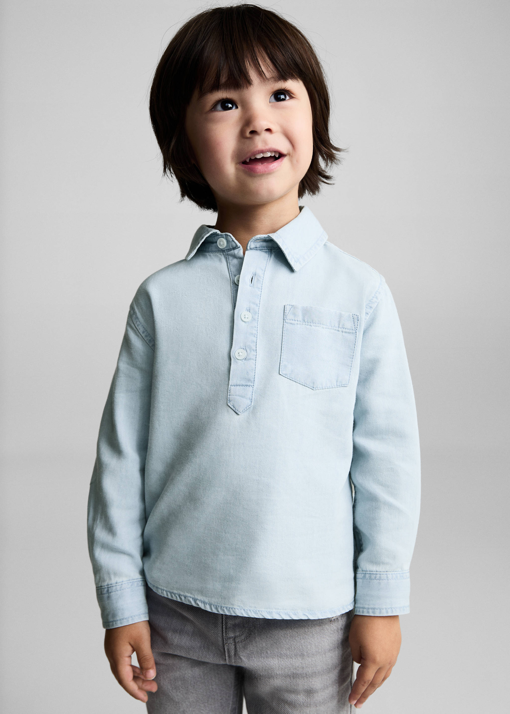 قميص دنيم بجيب - رؤية وسط