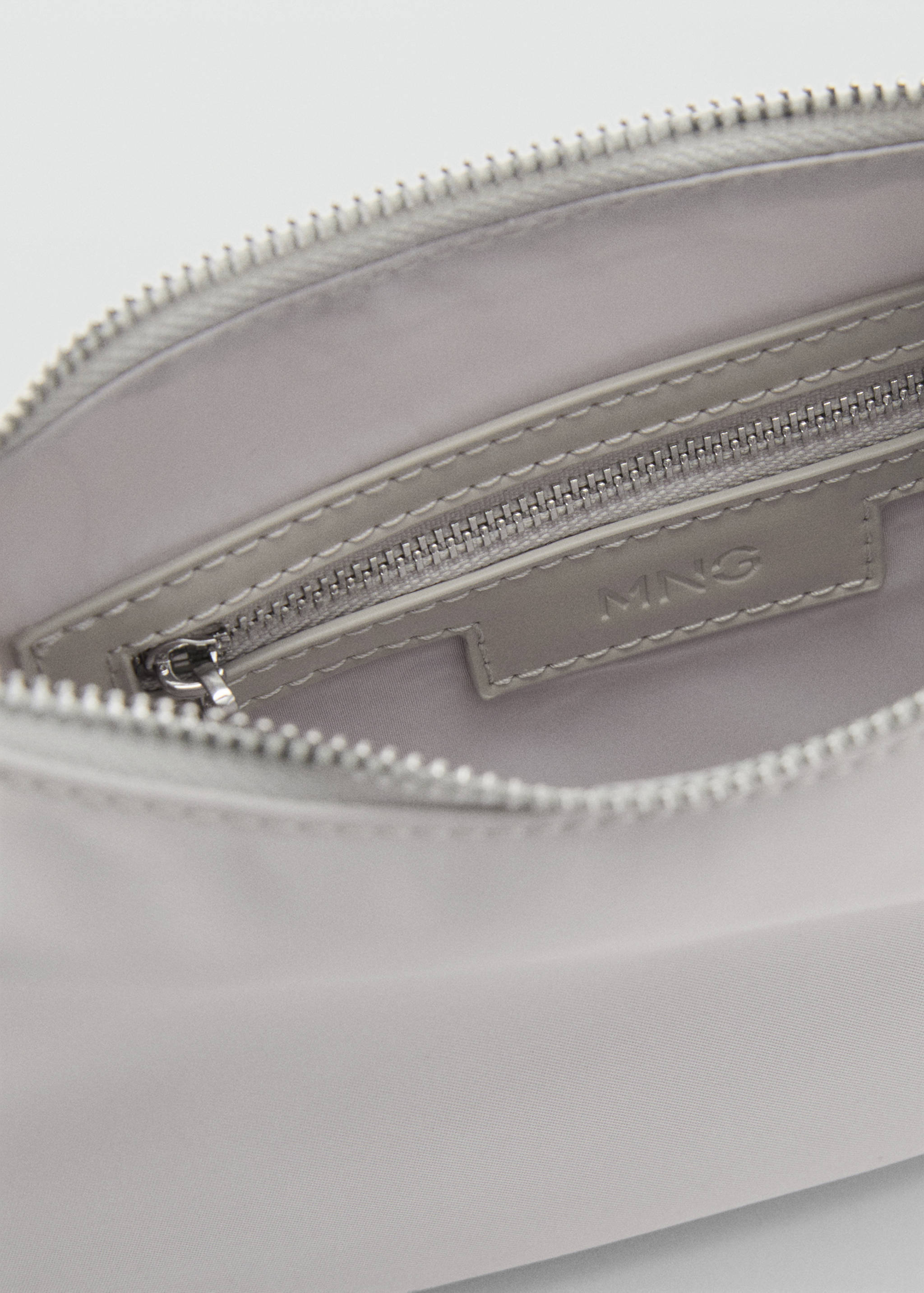 Small nylon shoulder bag - Details of the article 2