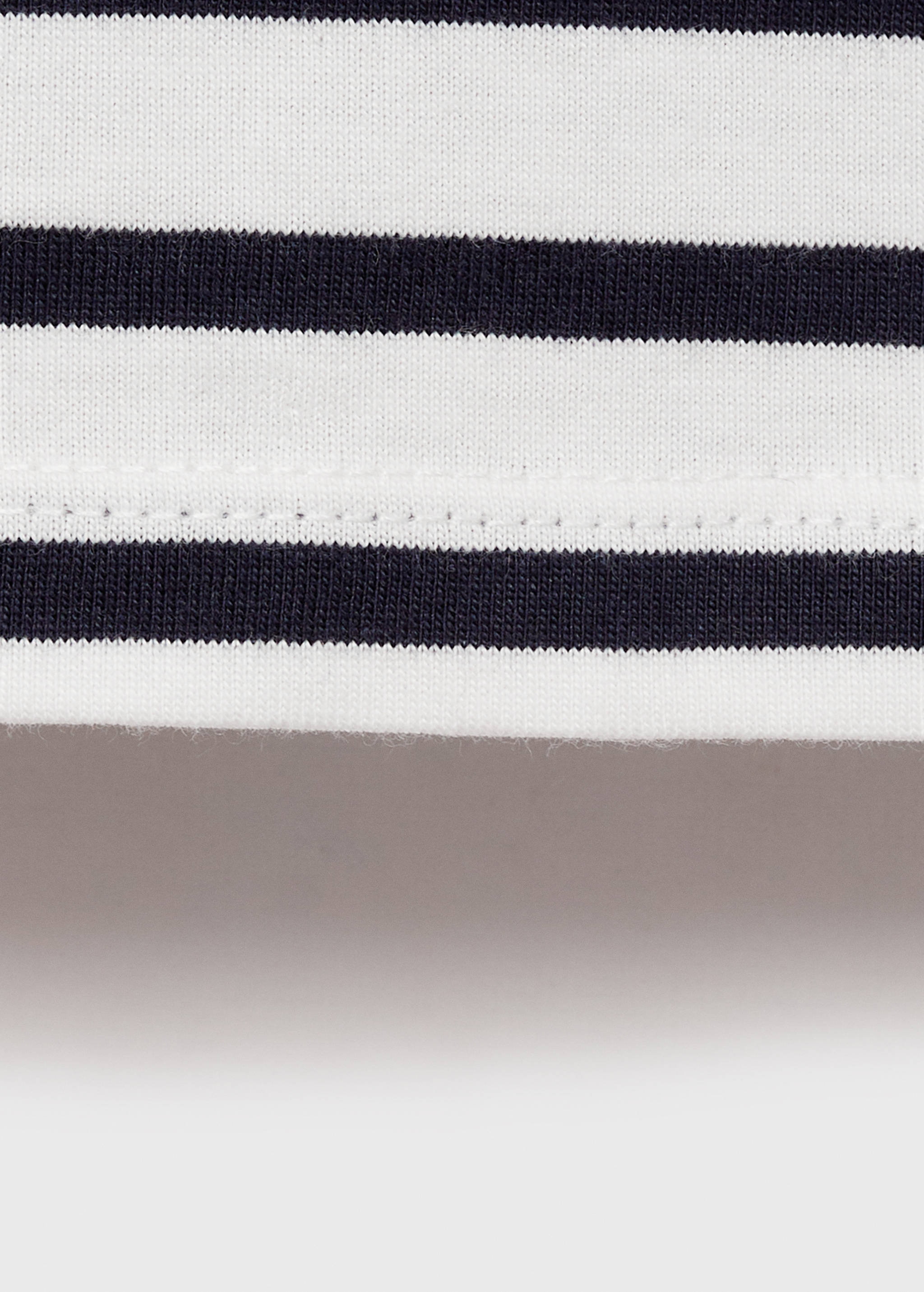 Striped long sleeves t-shirt - Details of the article 0