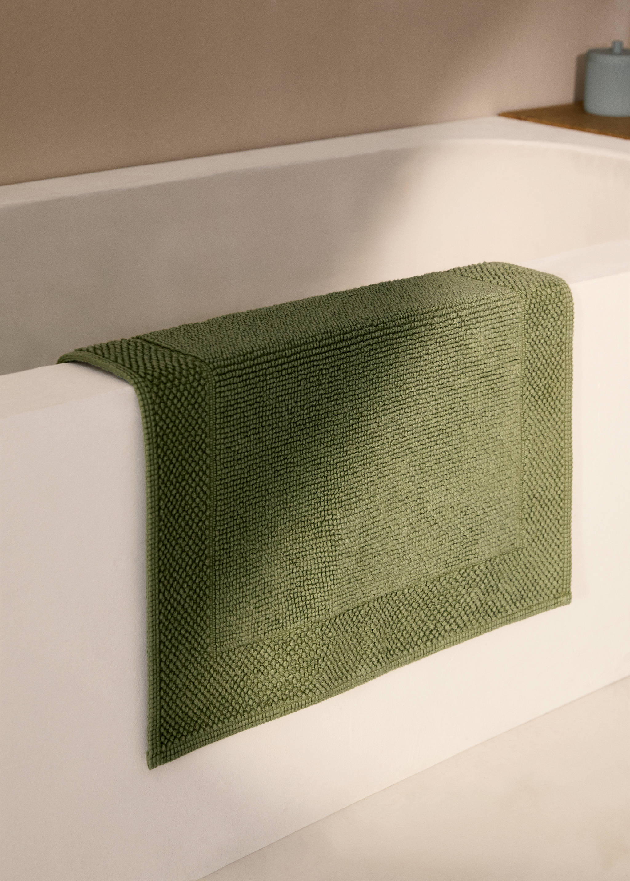 Bath mat with frame design - General plane