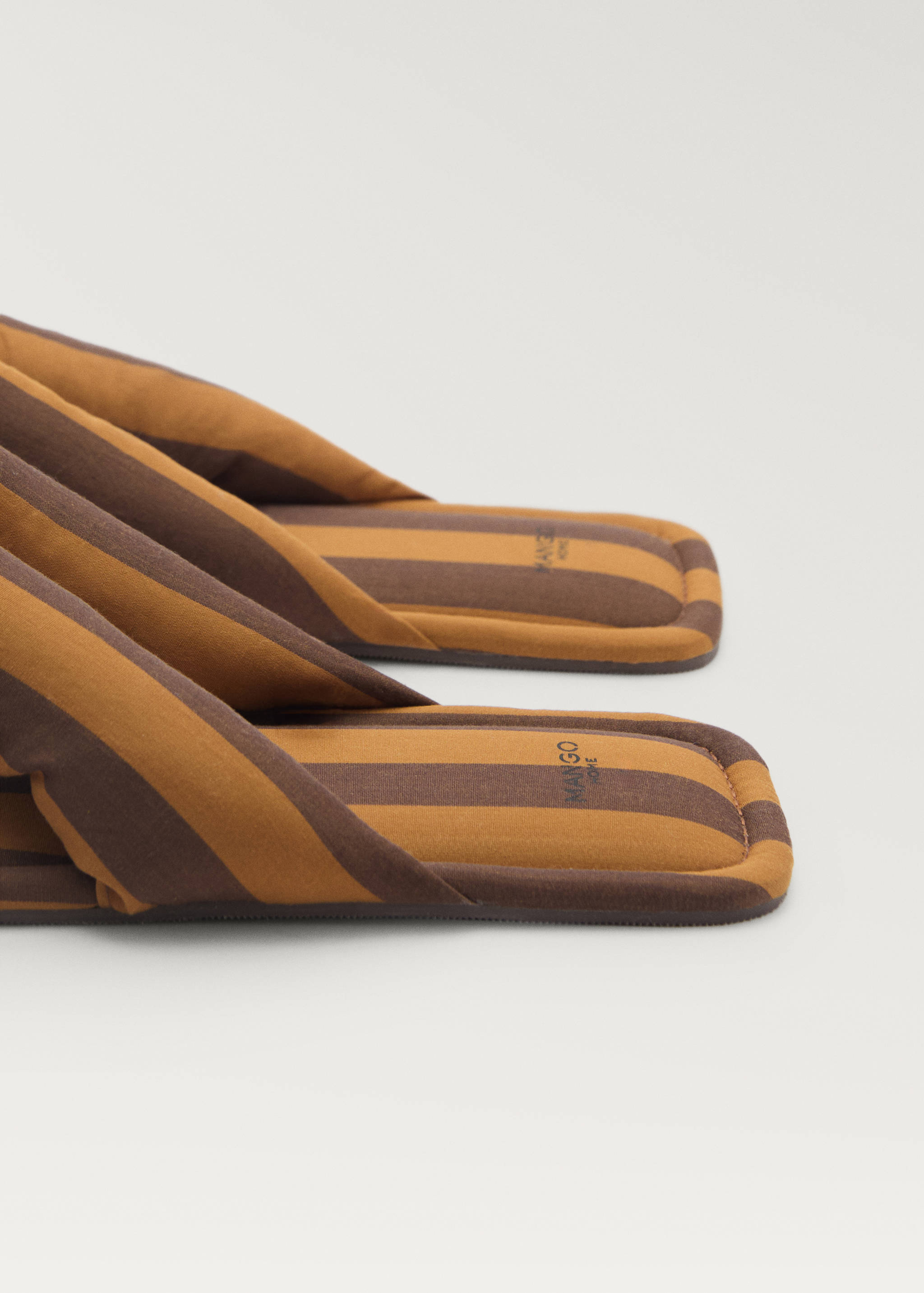 Zapatillas abiertas raya tejida - Detalle del artículo 2