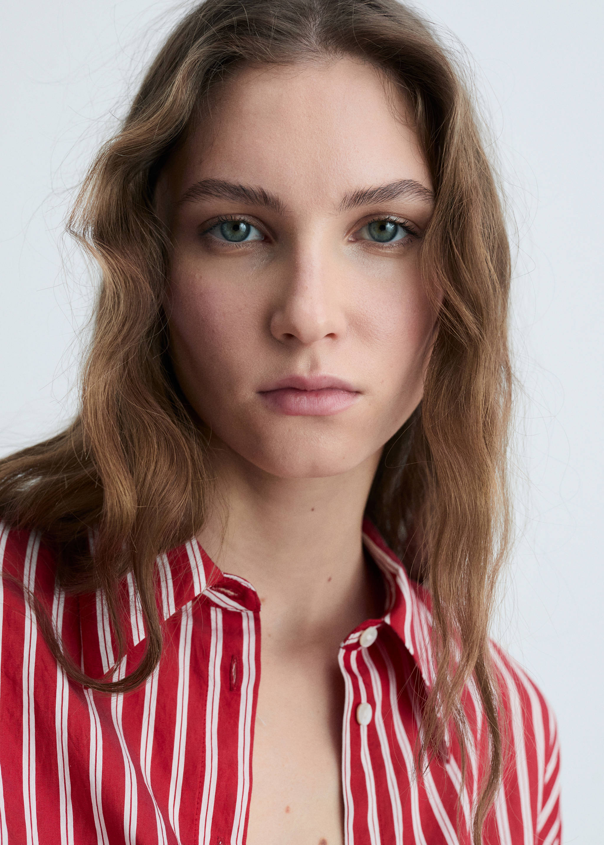 Camisa reta às riscas - Pormenor do artigo 1