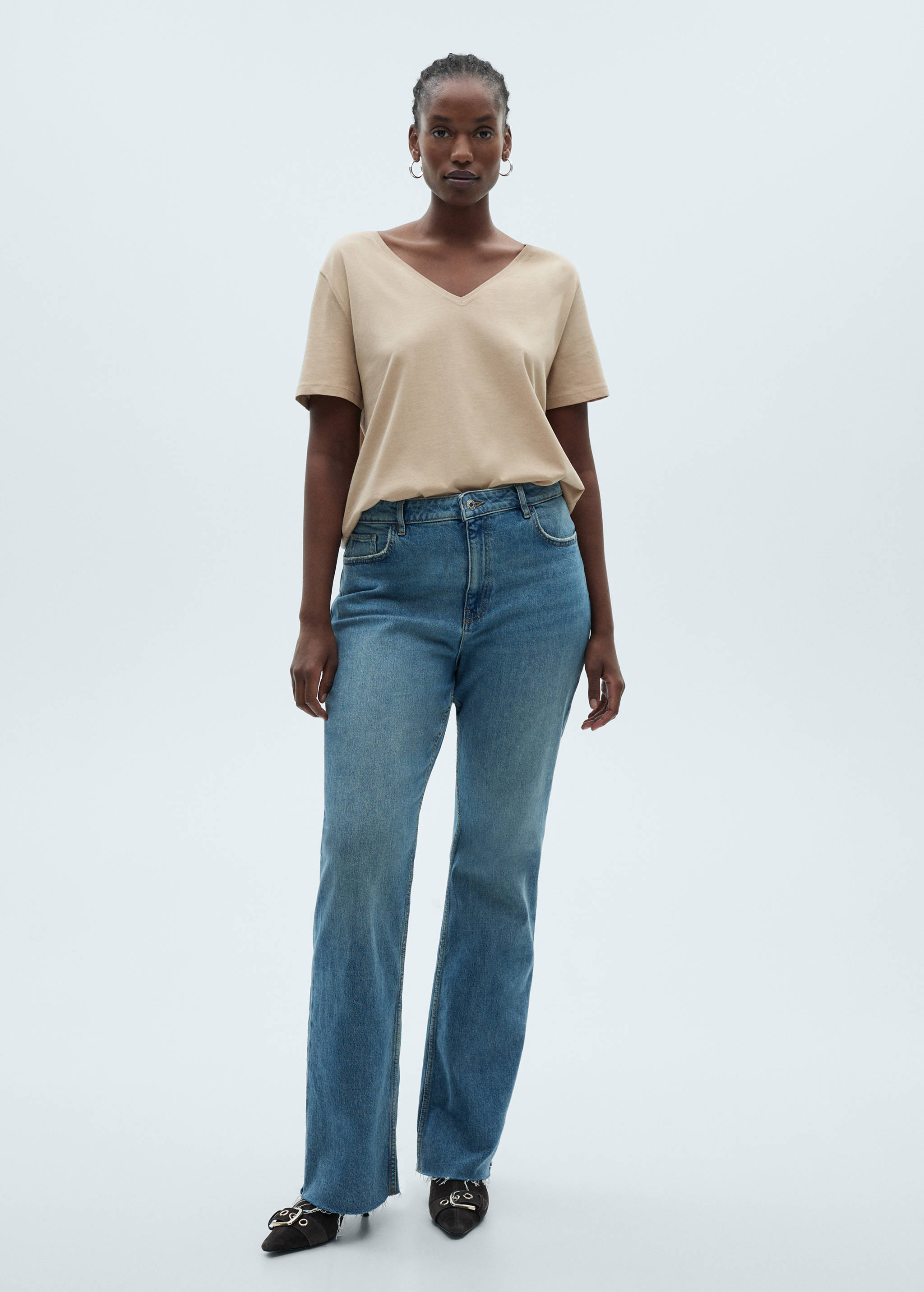 V-neck cotton T-shirt - Details of the article 3