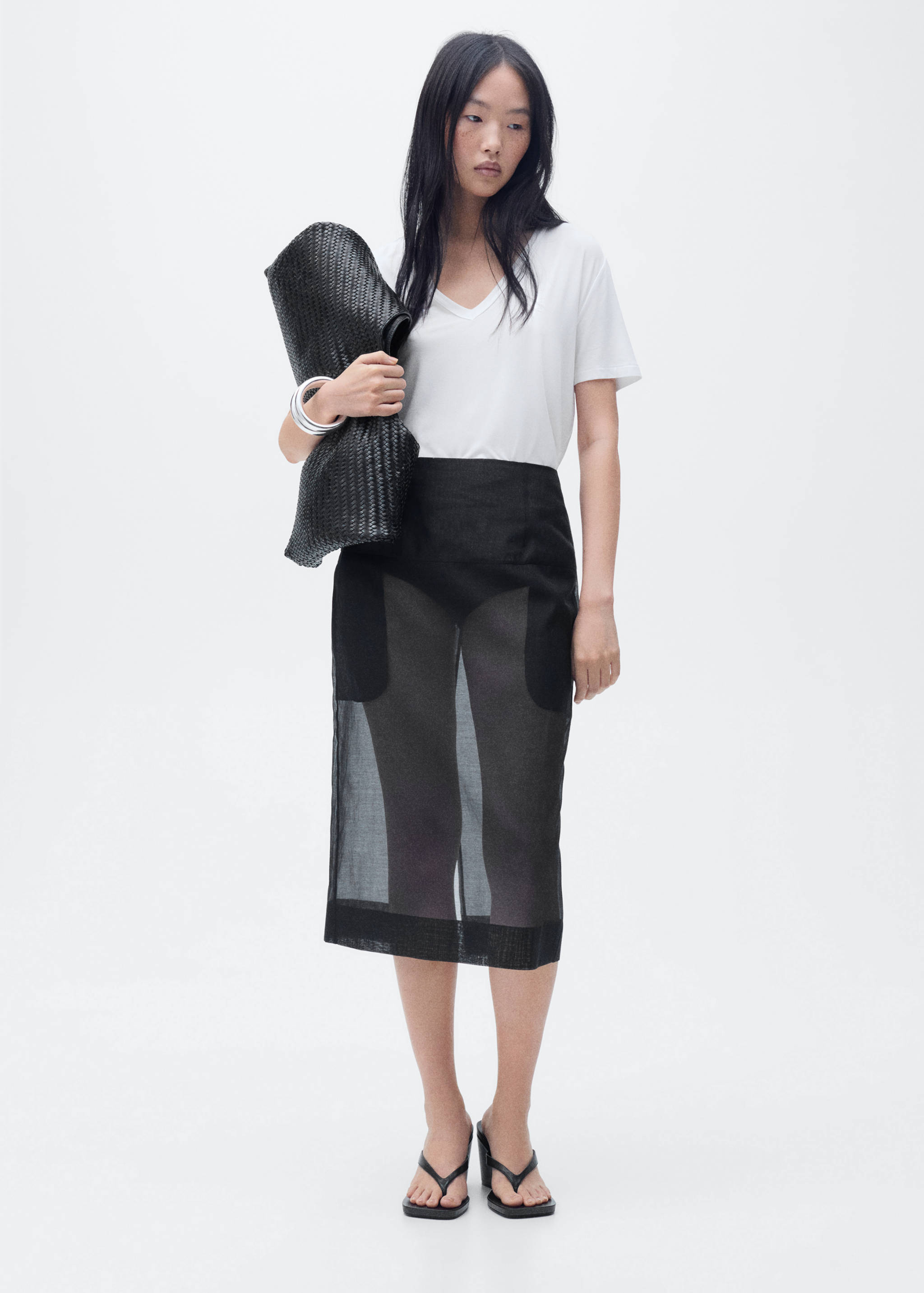 V-neck T-shirt - General plane