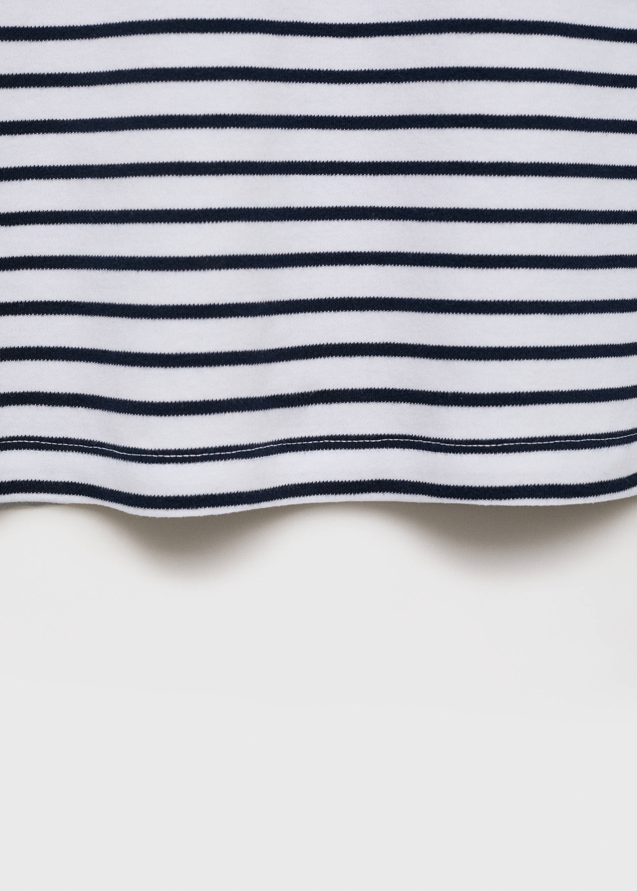 Striped short-sleeved cotton t-shirt - Details of the article 0